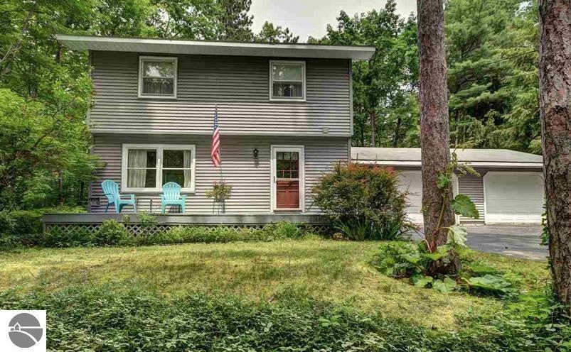 3533 Woodland Trail