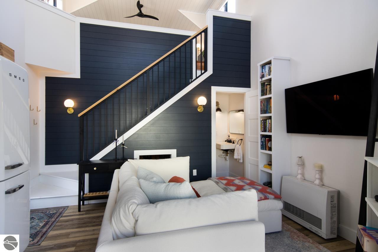 513 Second Street