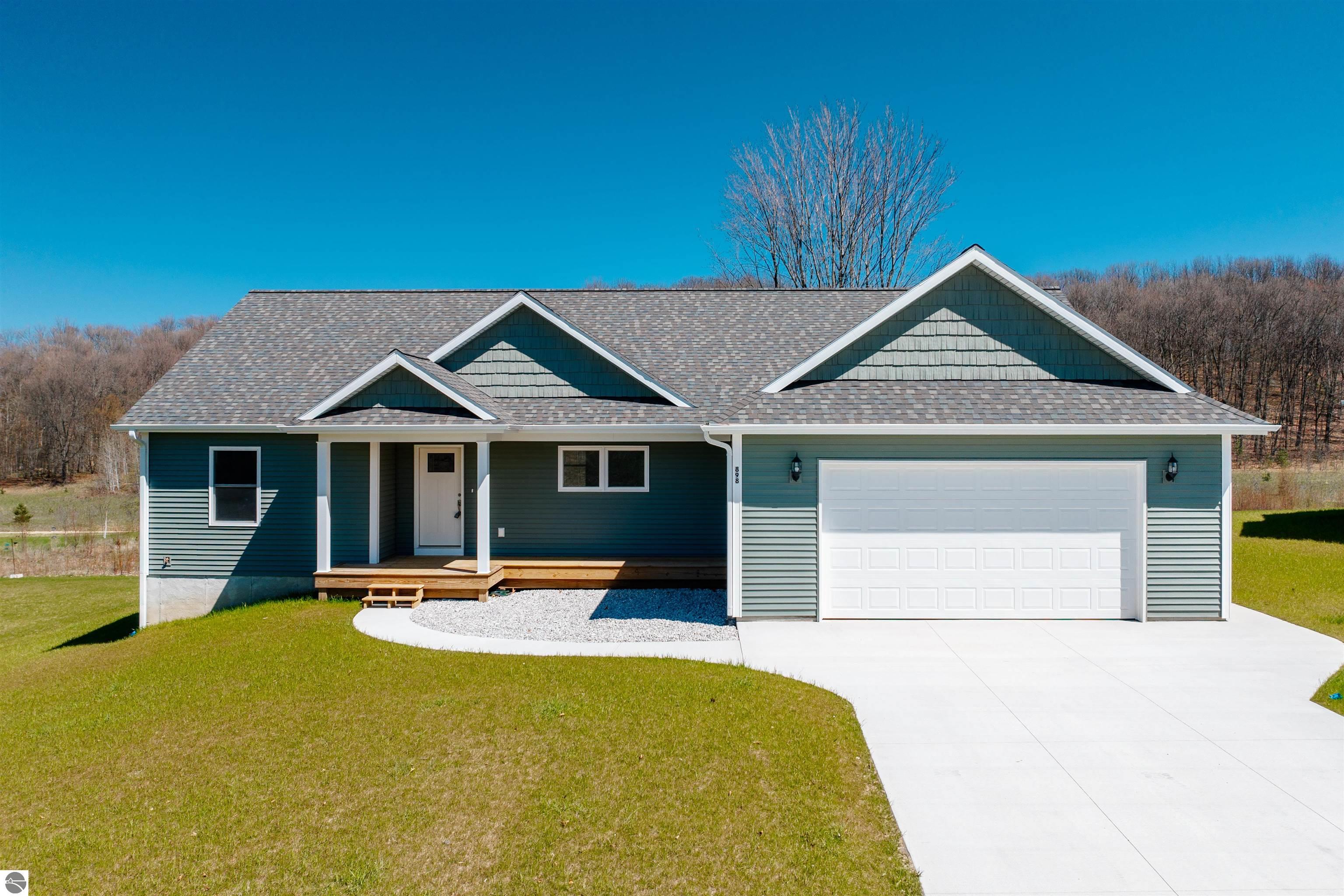898 Coyote Lane
