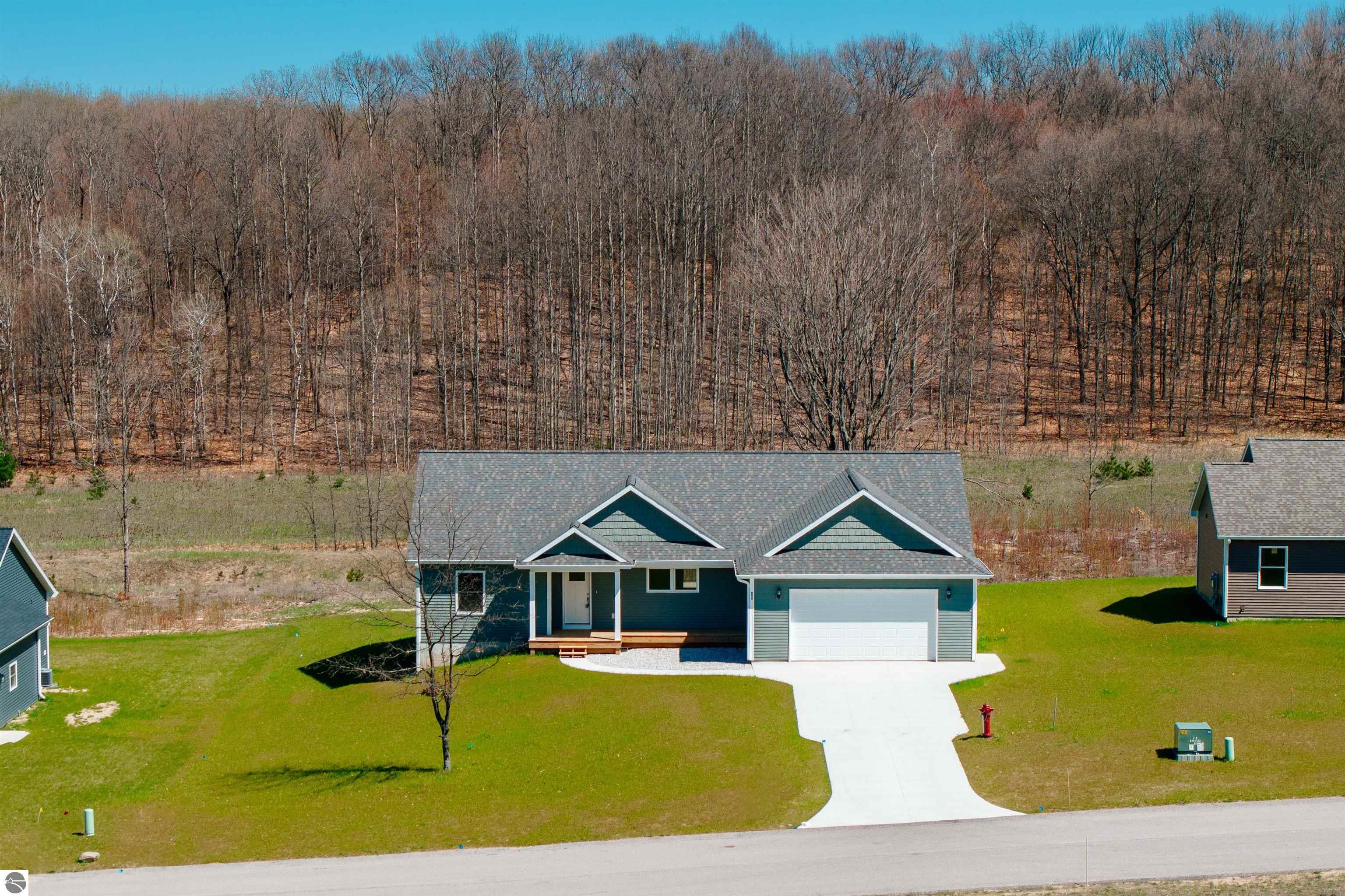 898 Coyote Lane