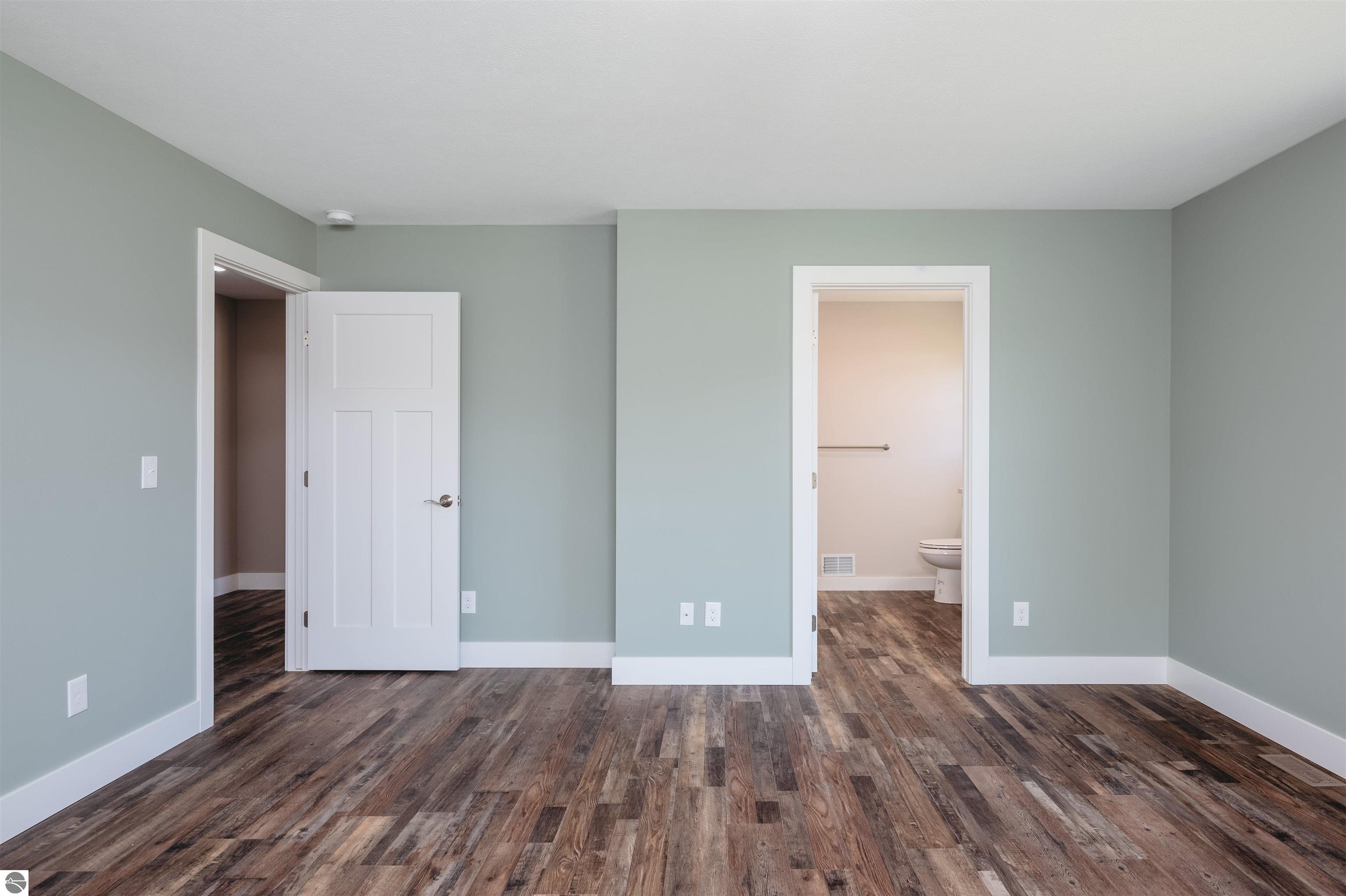 898 Coyote Lane