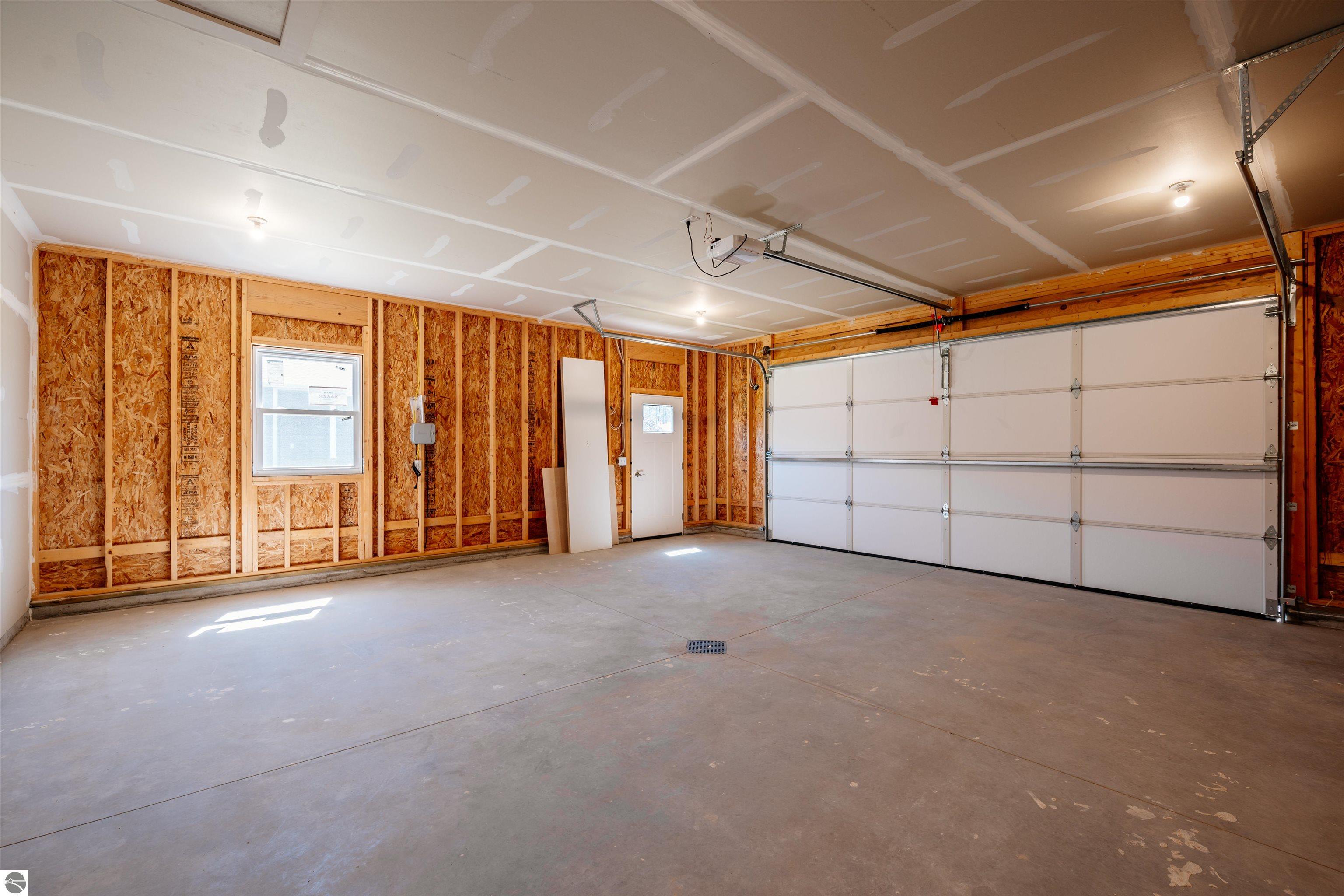 898 Coyote Lane