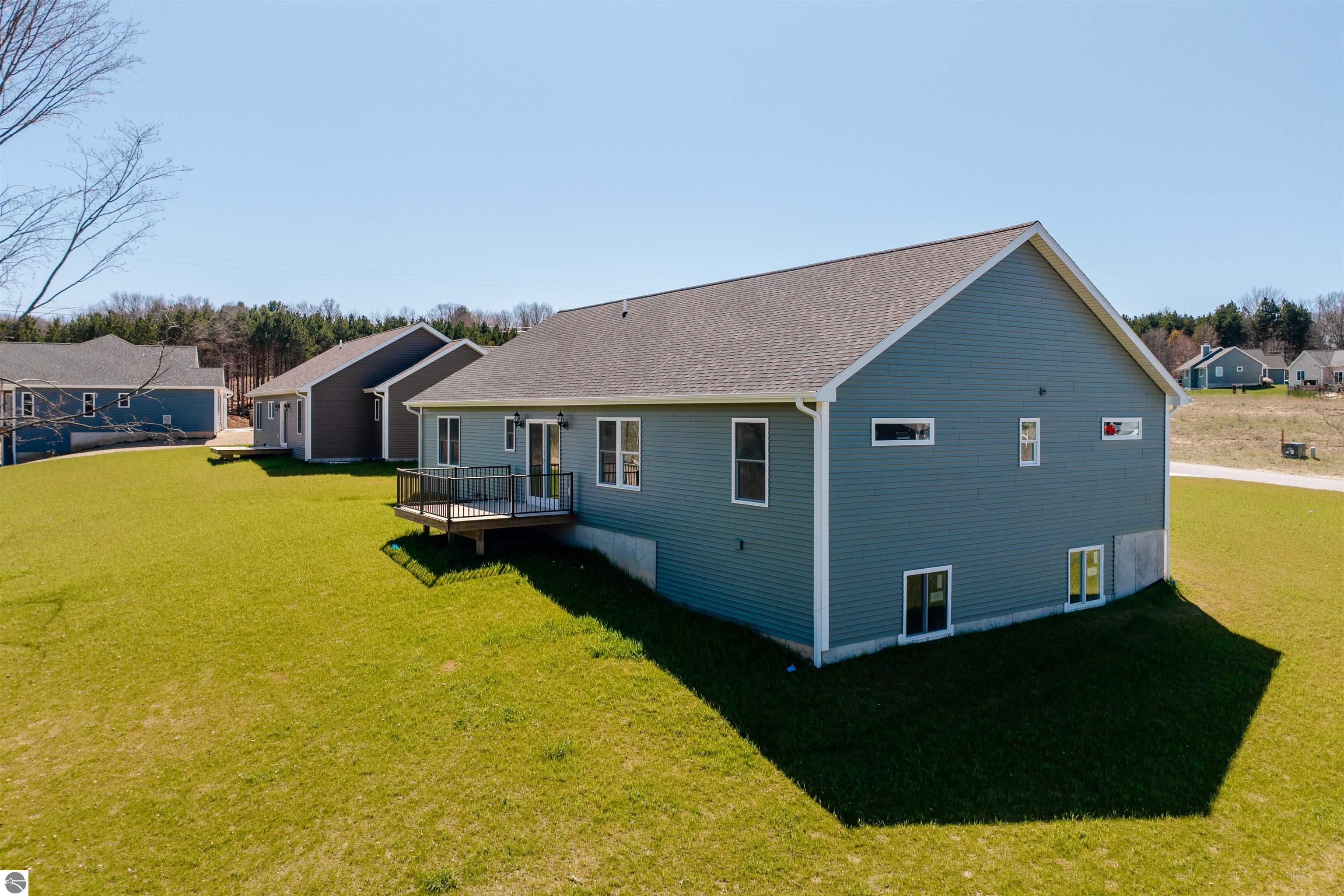 898 Coyote Lane