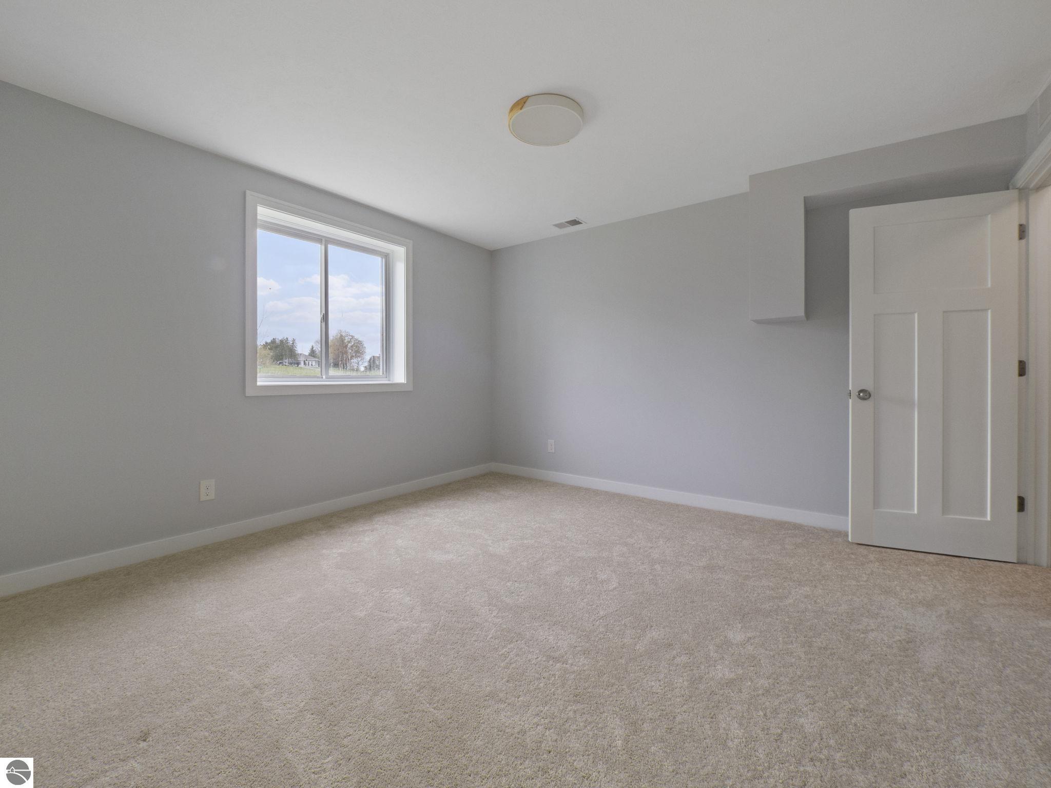 10297 Warren Drive