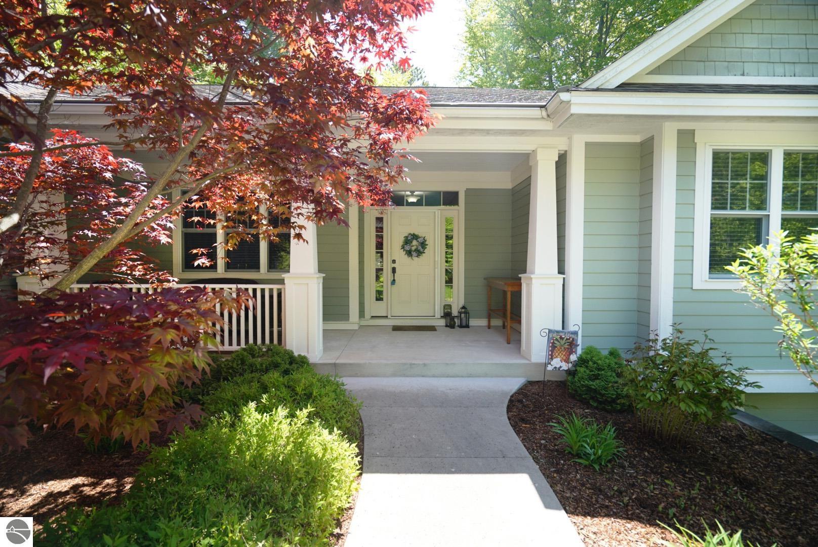437 Summerwood