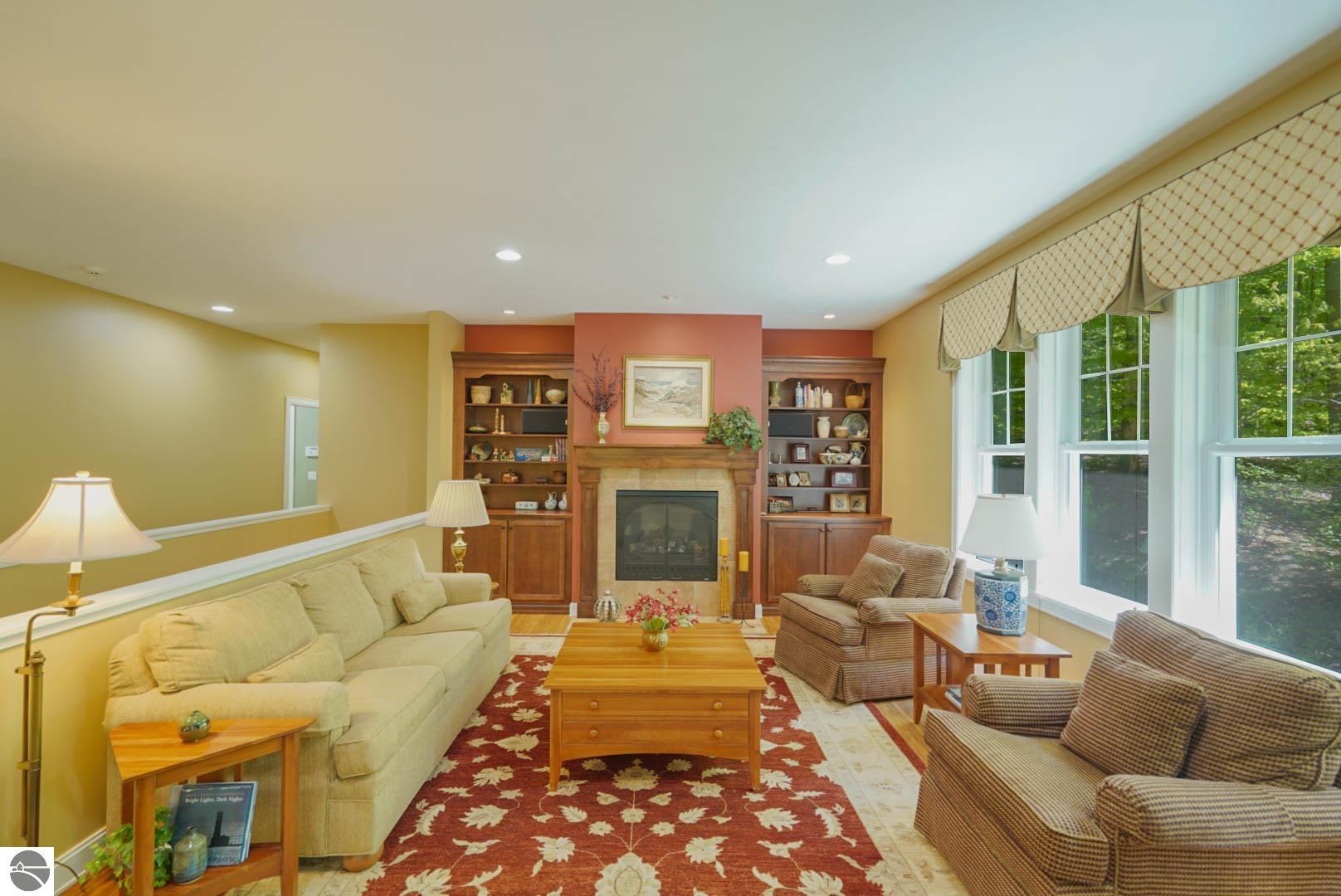 437 Summerwood