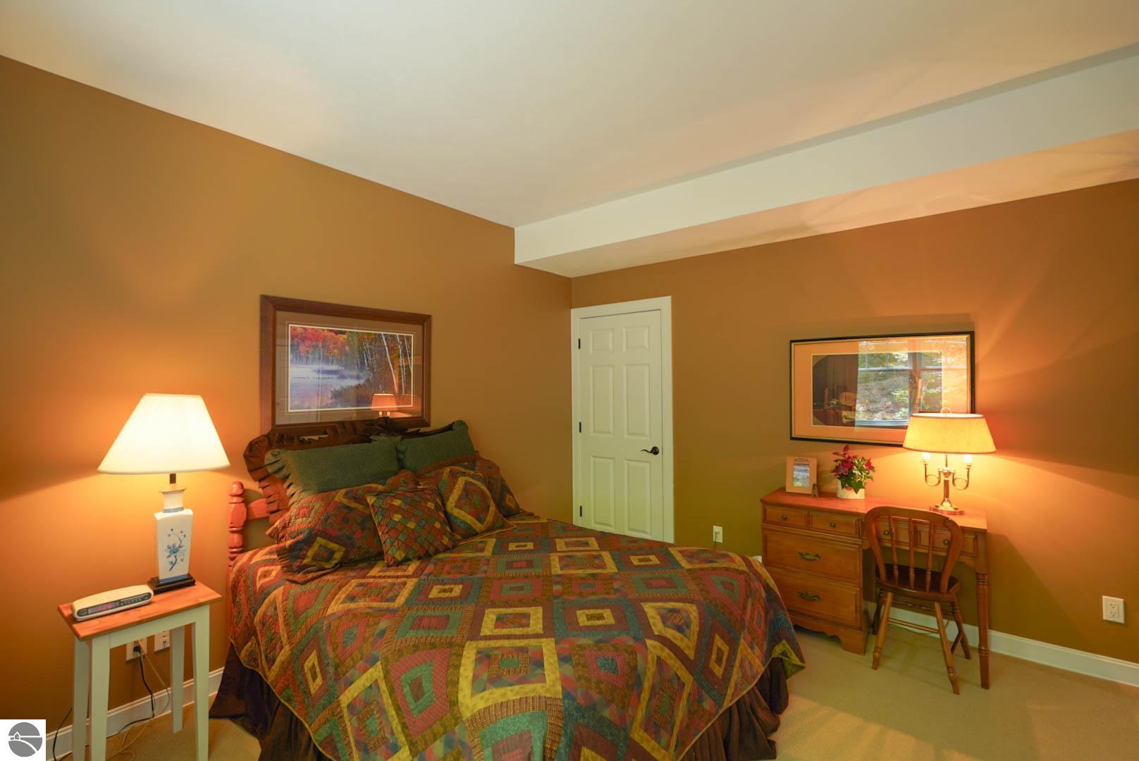 437 Summerwood