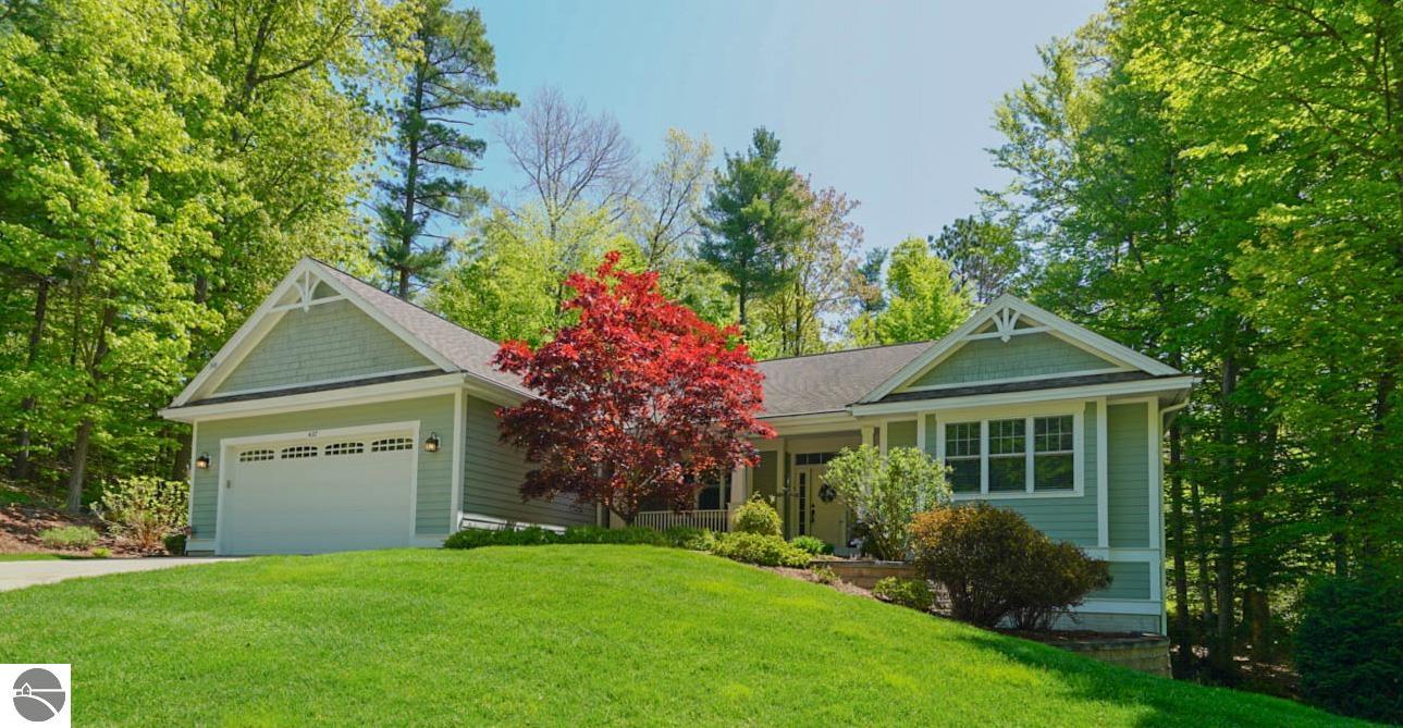 437 Summerwood