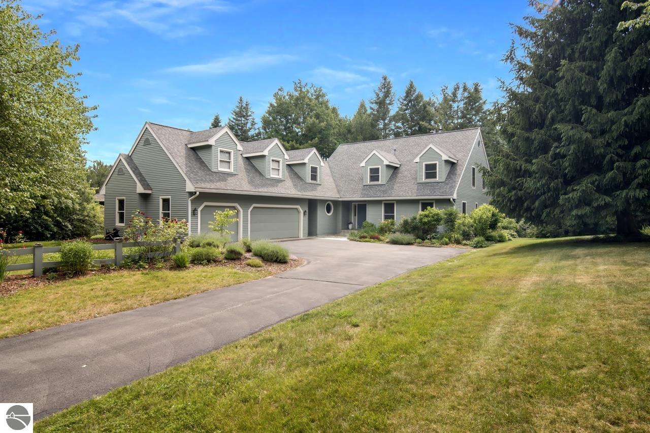 965 Pine Ridge Drive
