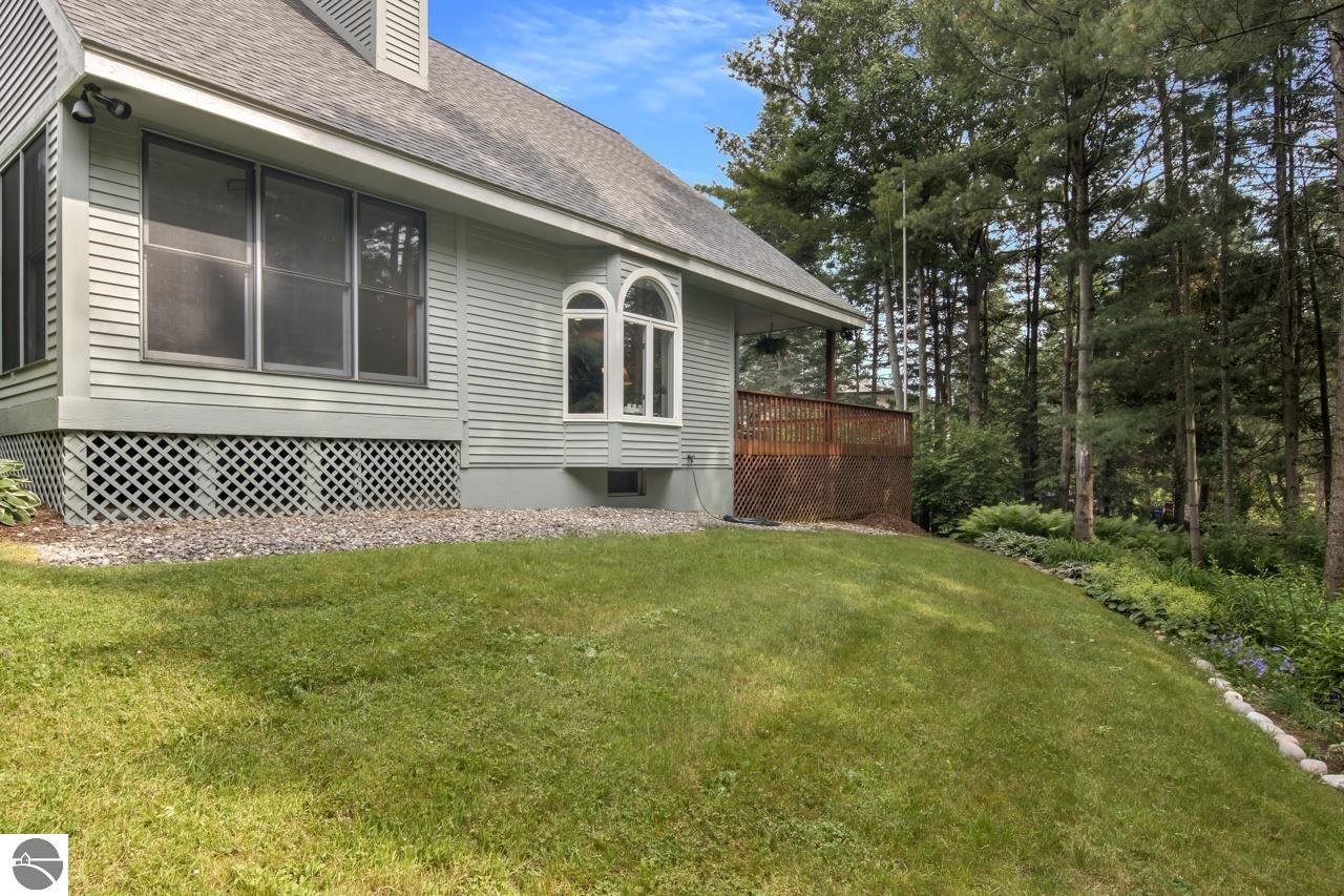 965 Pine Ridge Drive