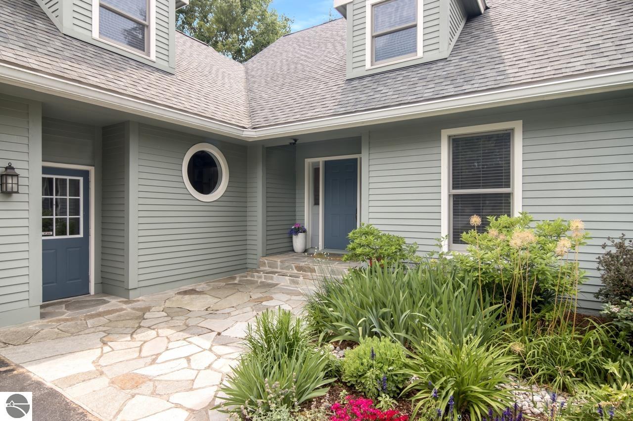 965 Pine Ridge Drive