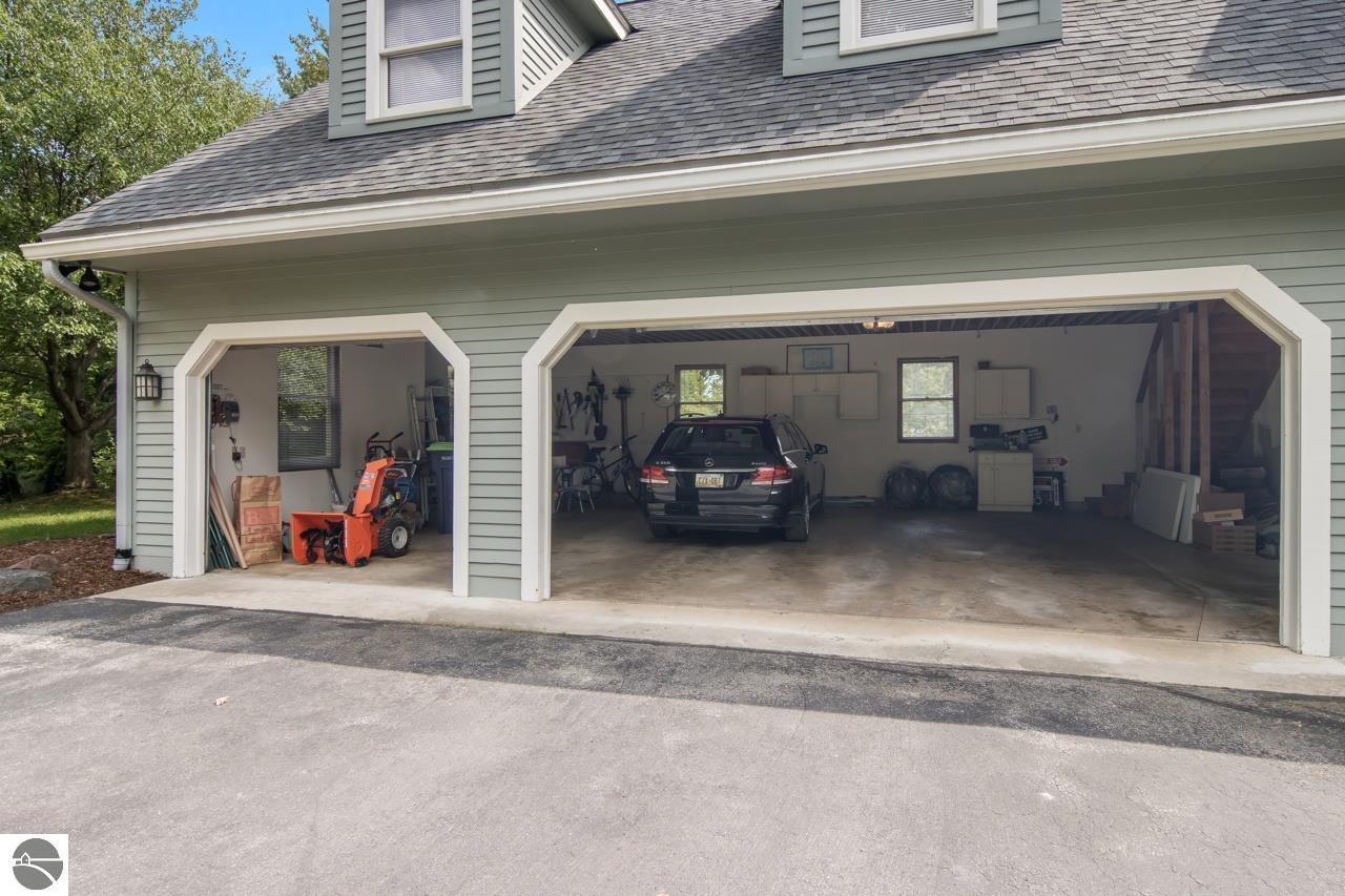 965 Pine Ridge Drive