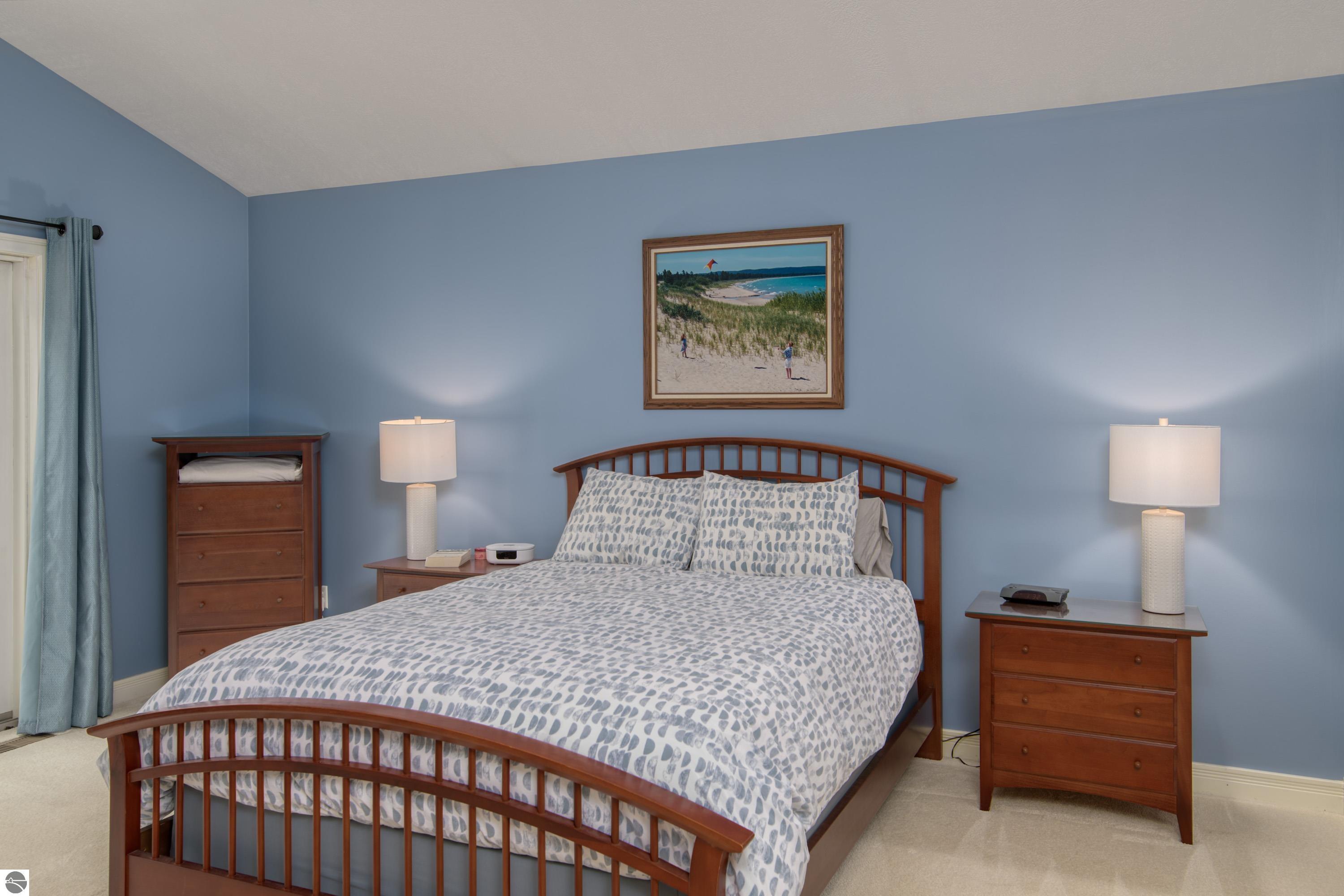 3215 Holiday Village Road