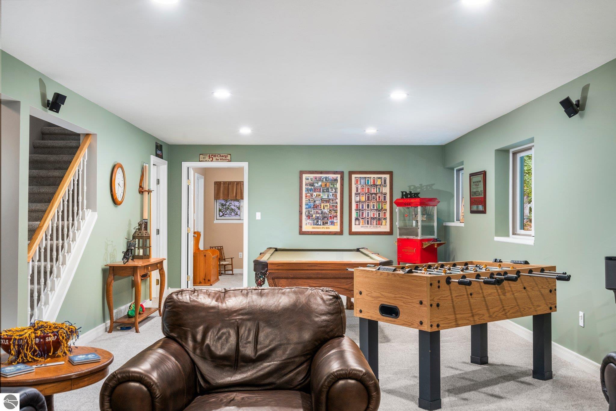 3215 Holiday Village Road