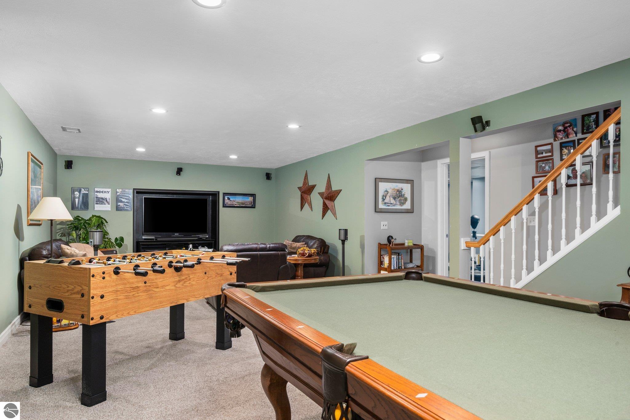 3215 Holiday Village Road