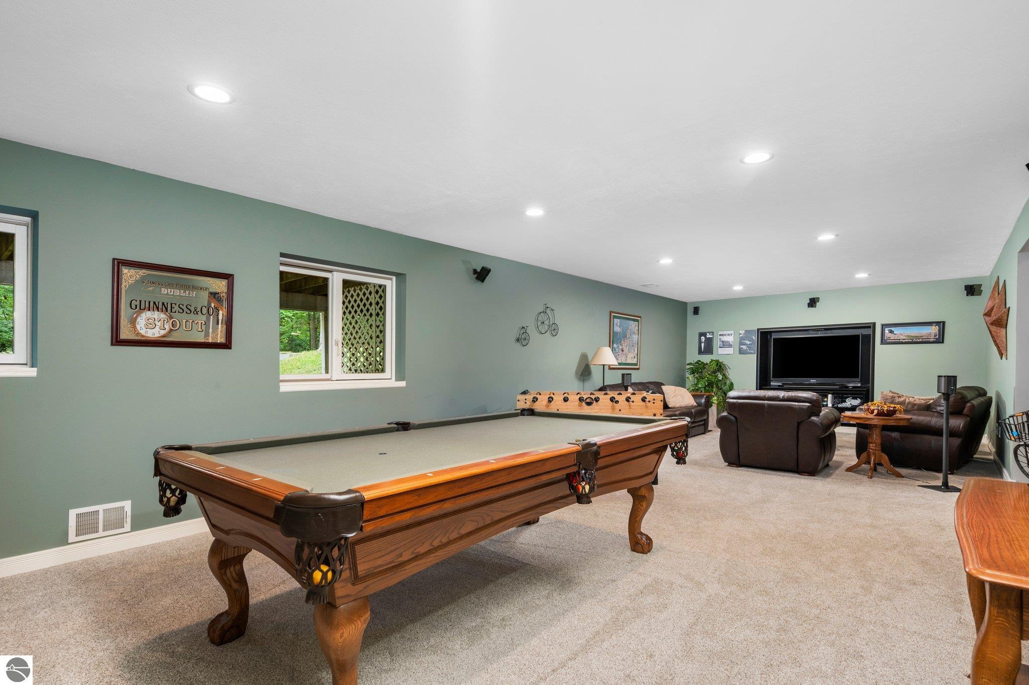 3215 Holiday Village Road