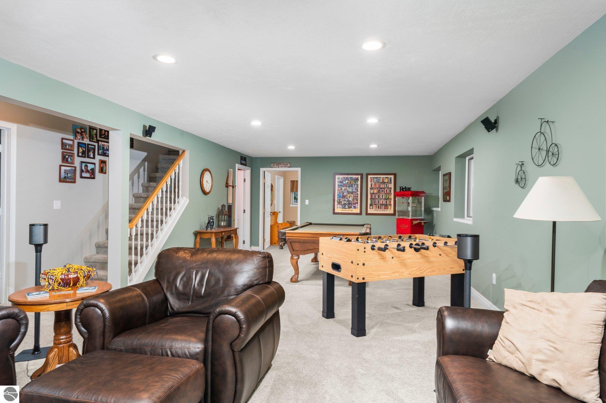 3215 Holiday Village Road