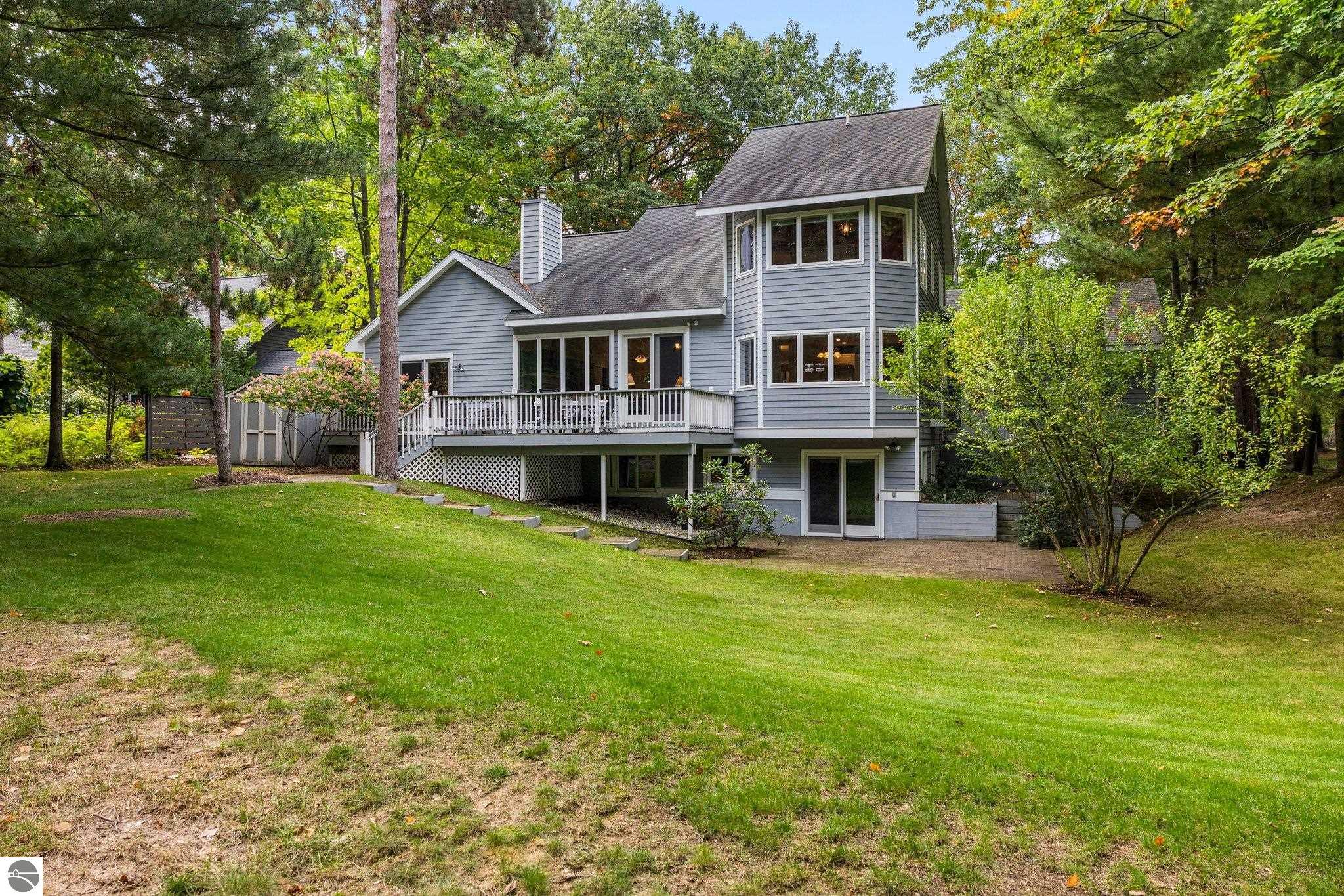 3215 Holiday Village Road