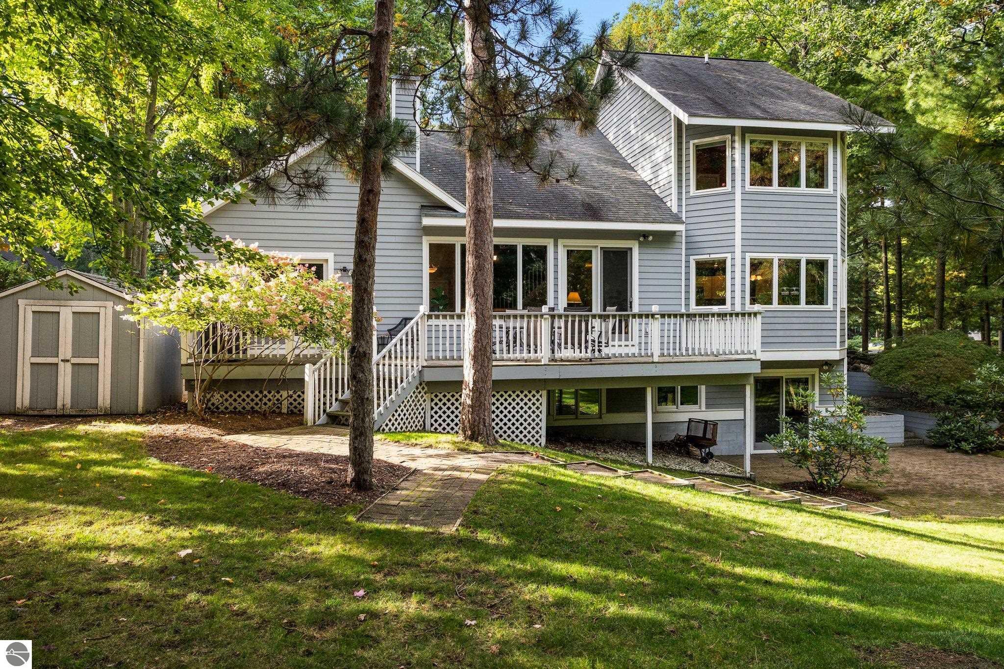 3215 Holiday Village Road