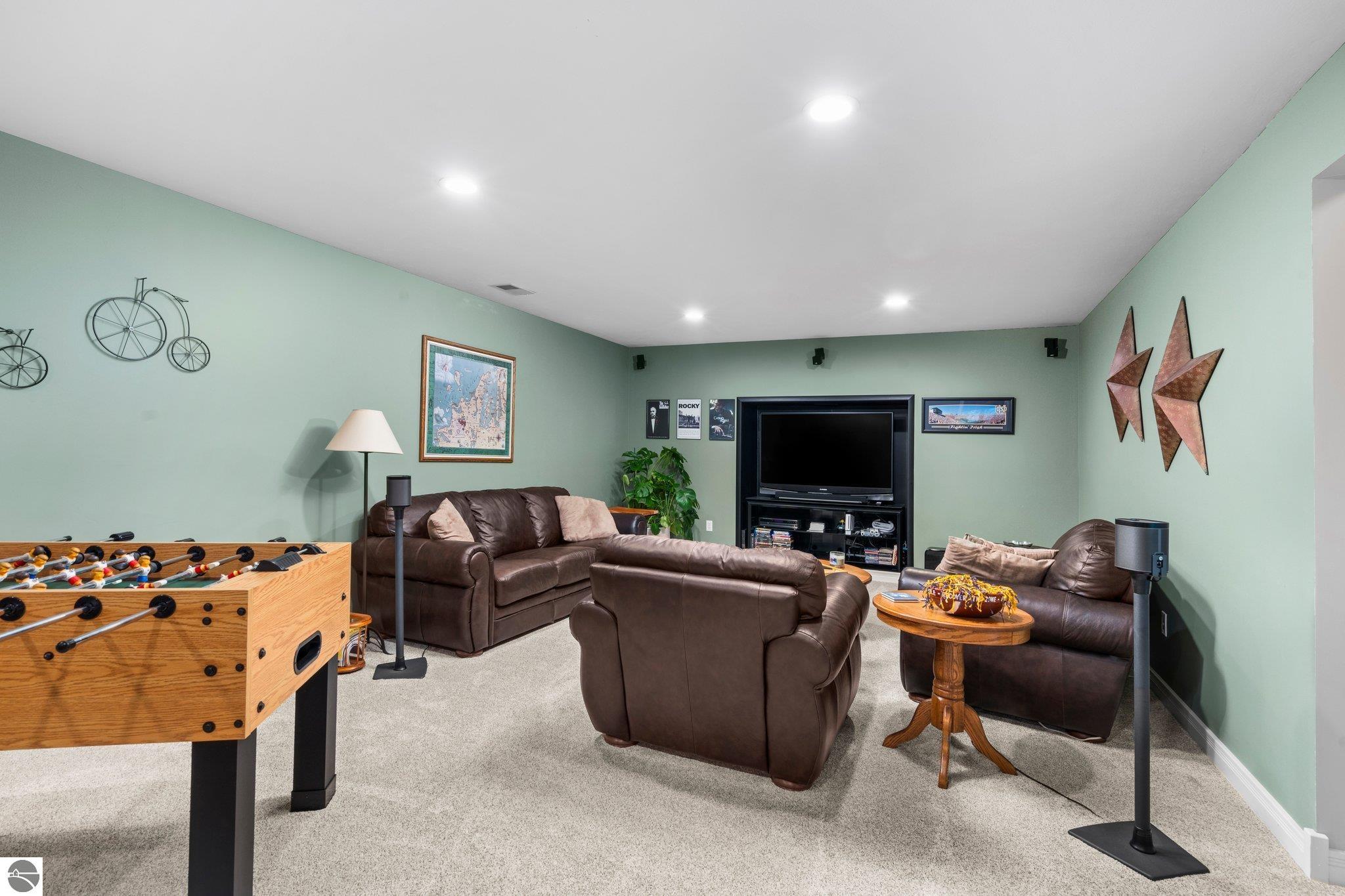 3215 Holiday Village Road