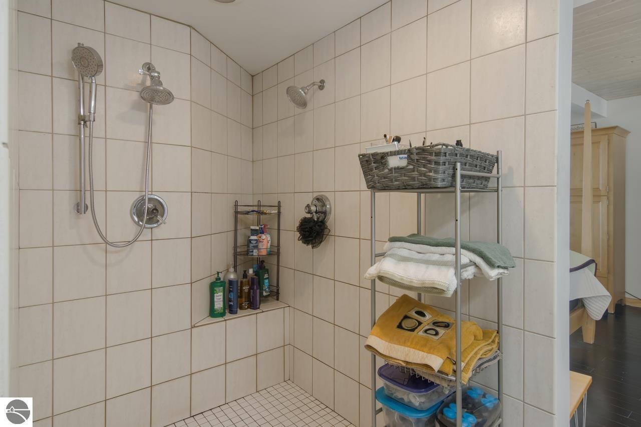 8639 Woodridge Drive