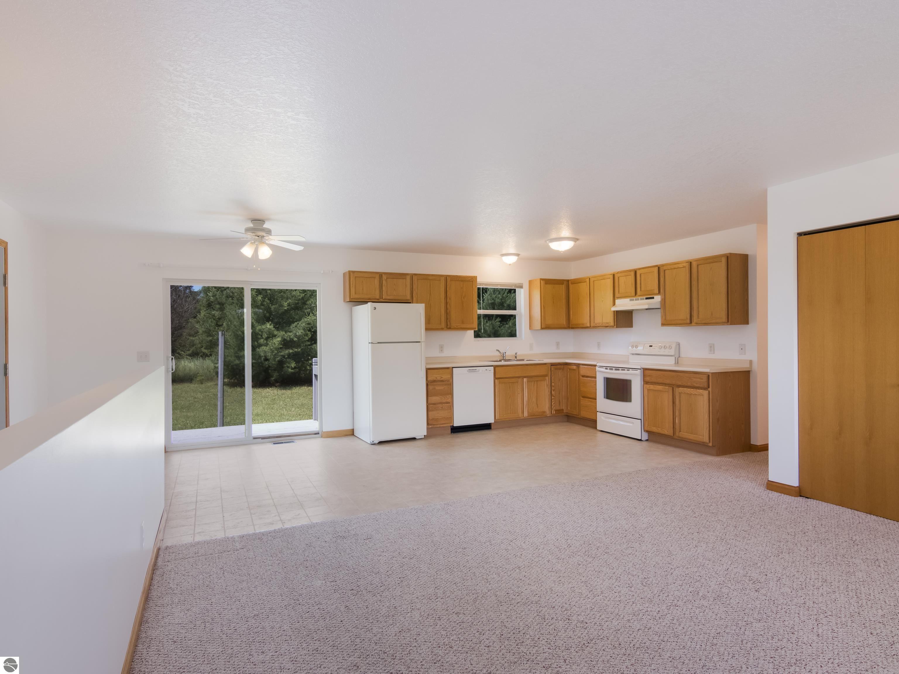 8394 King Arthurs Court