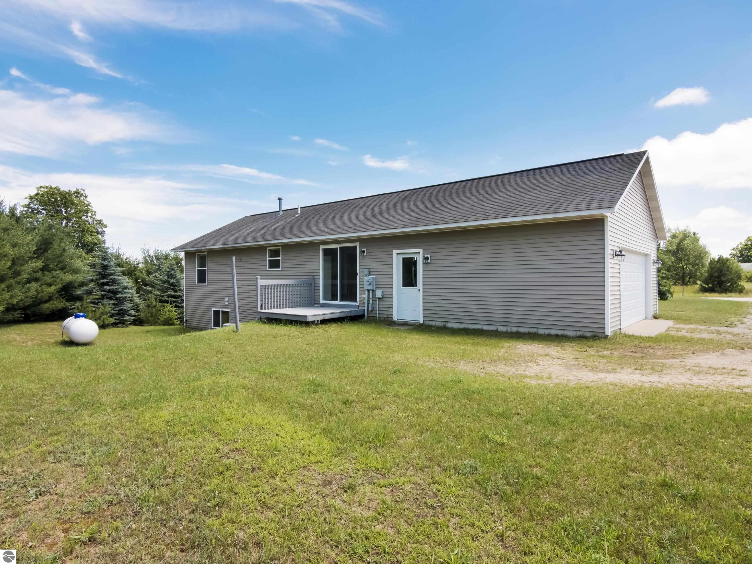 8394 King Arthurs Court