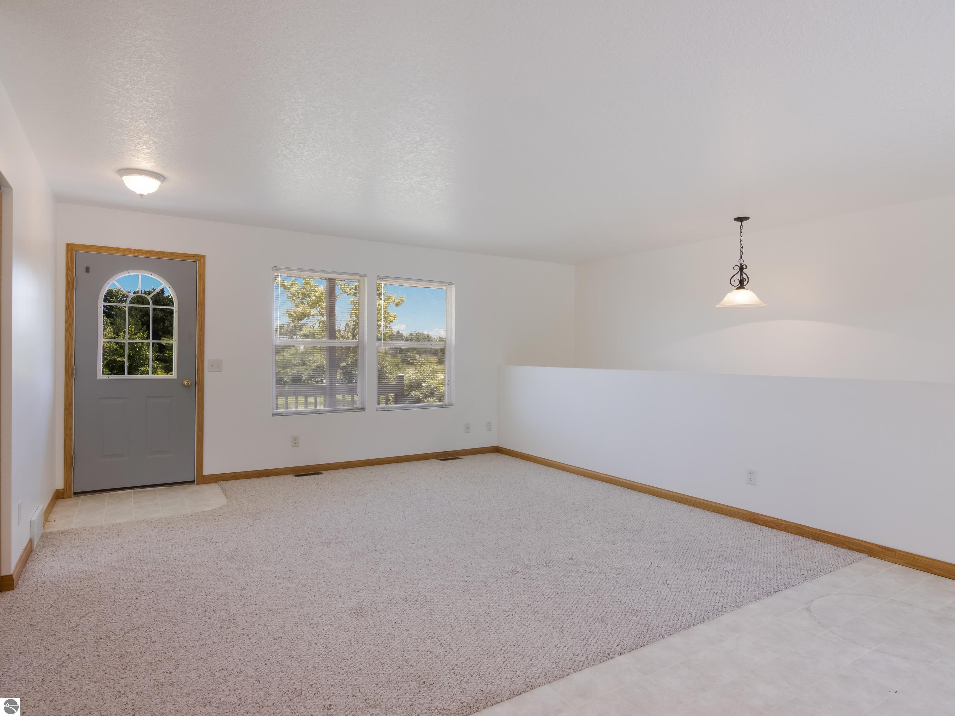 8394 King Arthurs Court