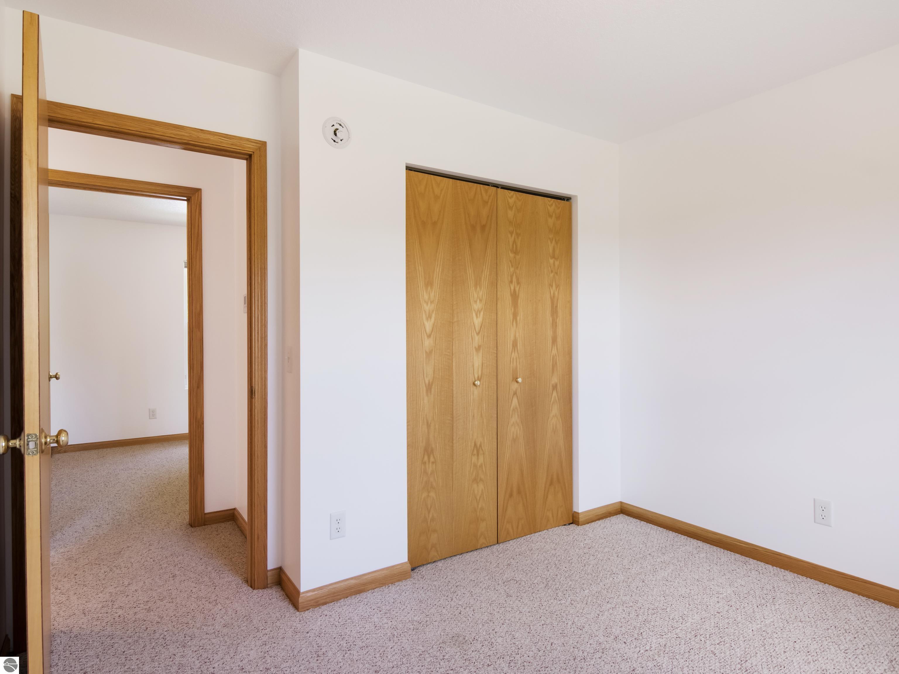 8394 King Arthurs Court