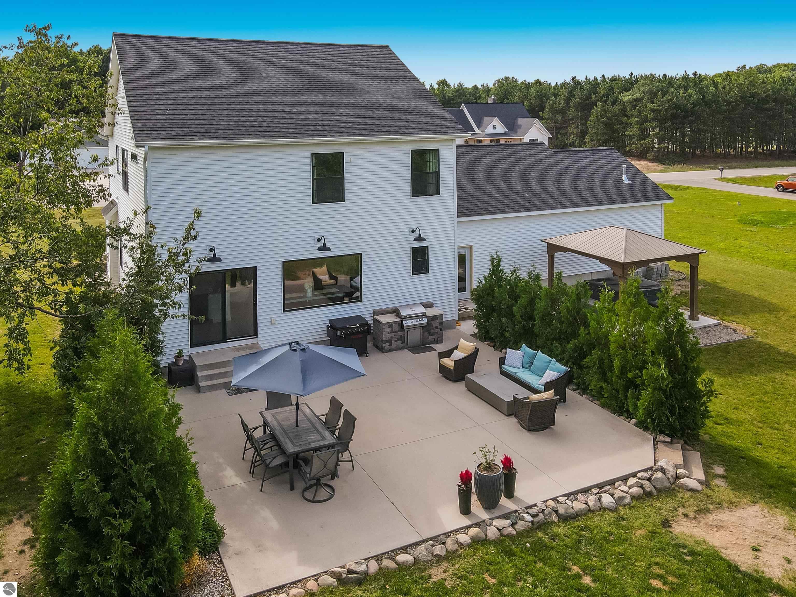 2090 Hayfield Drive