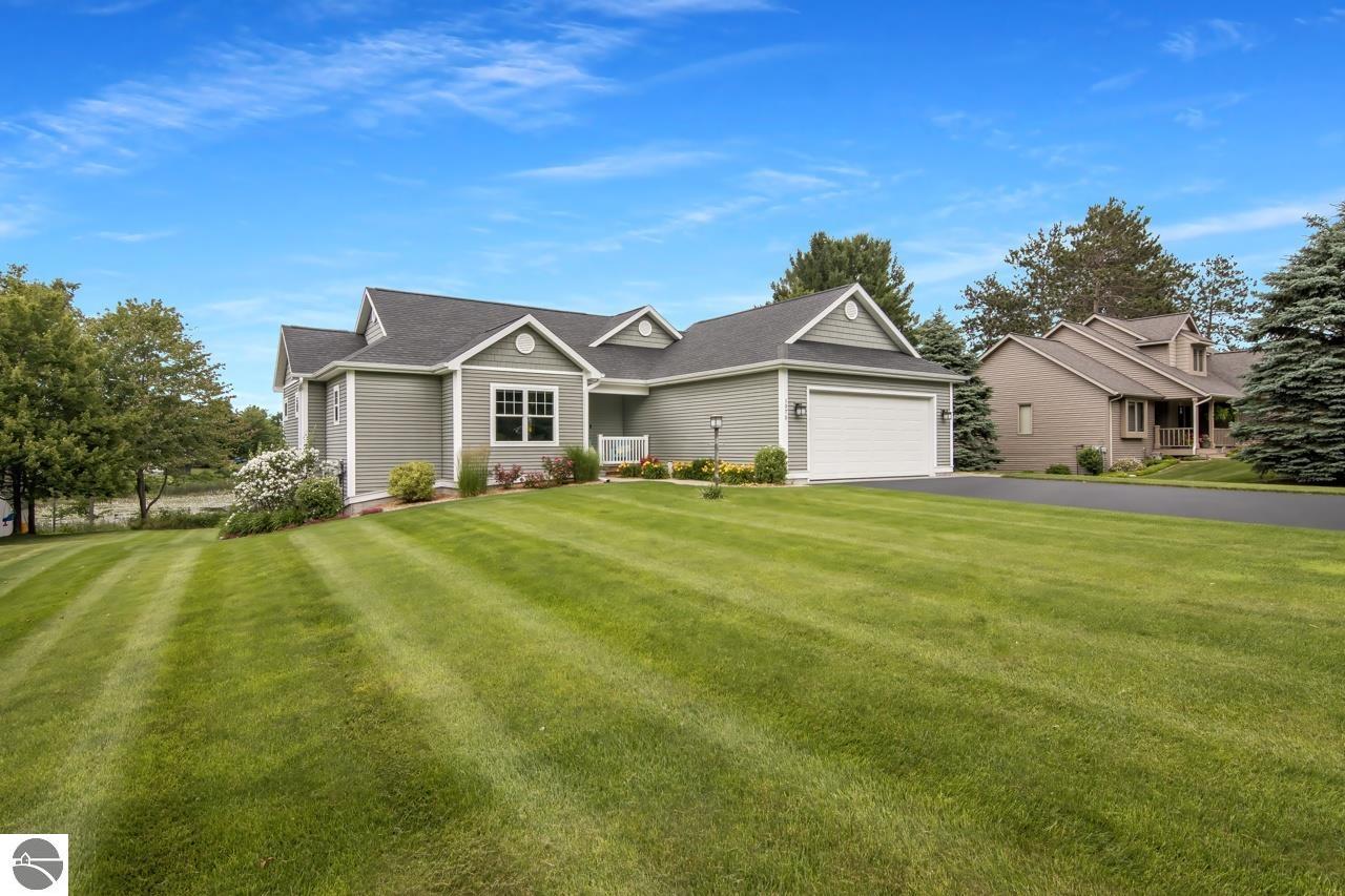 1575 Grays Lane