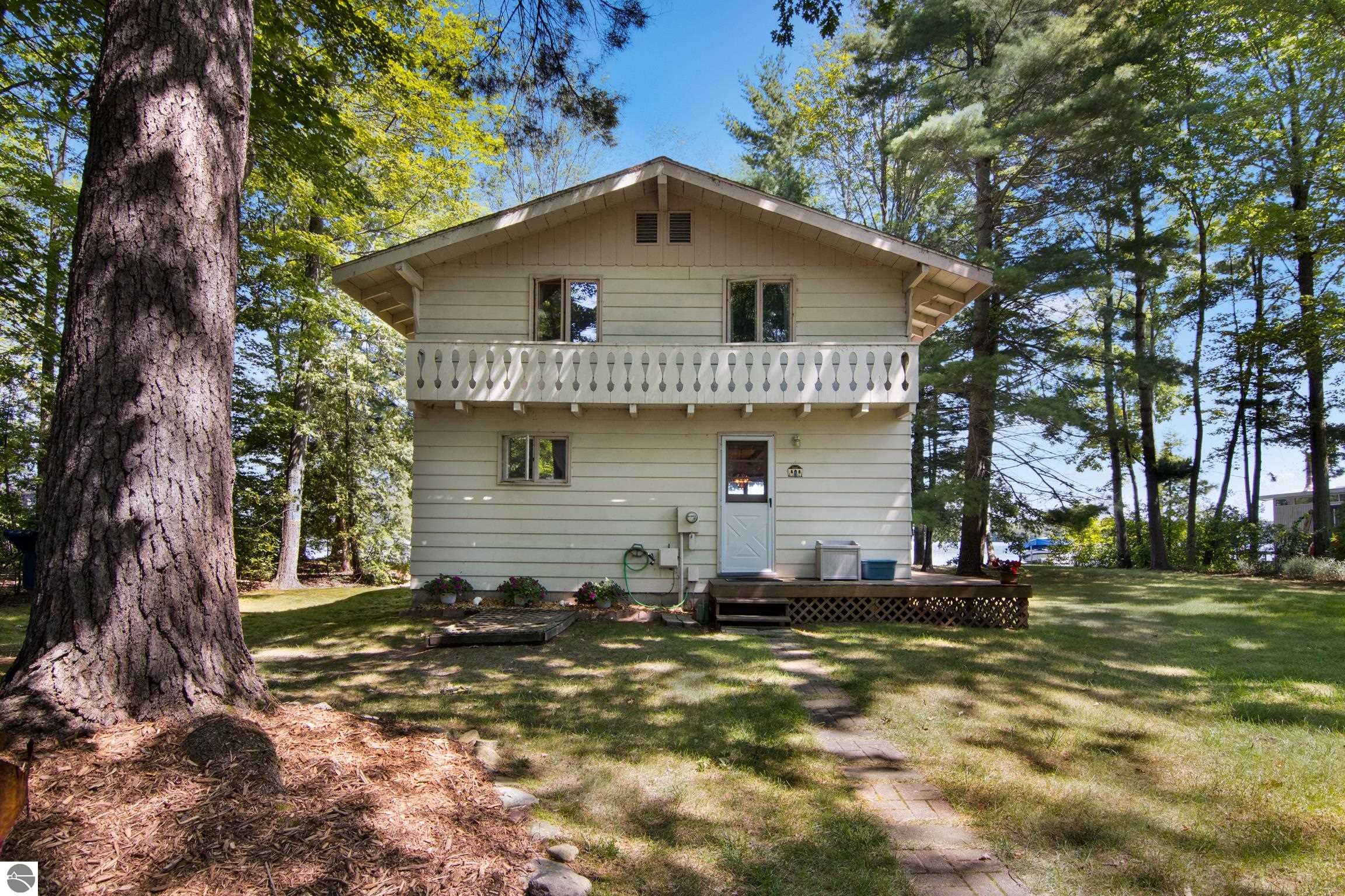 4259 Lakeview Drive