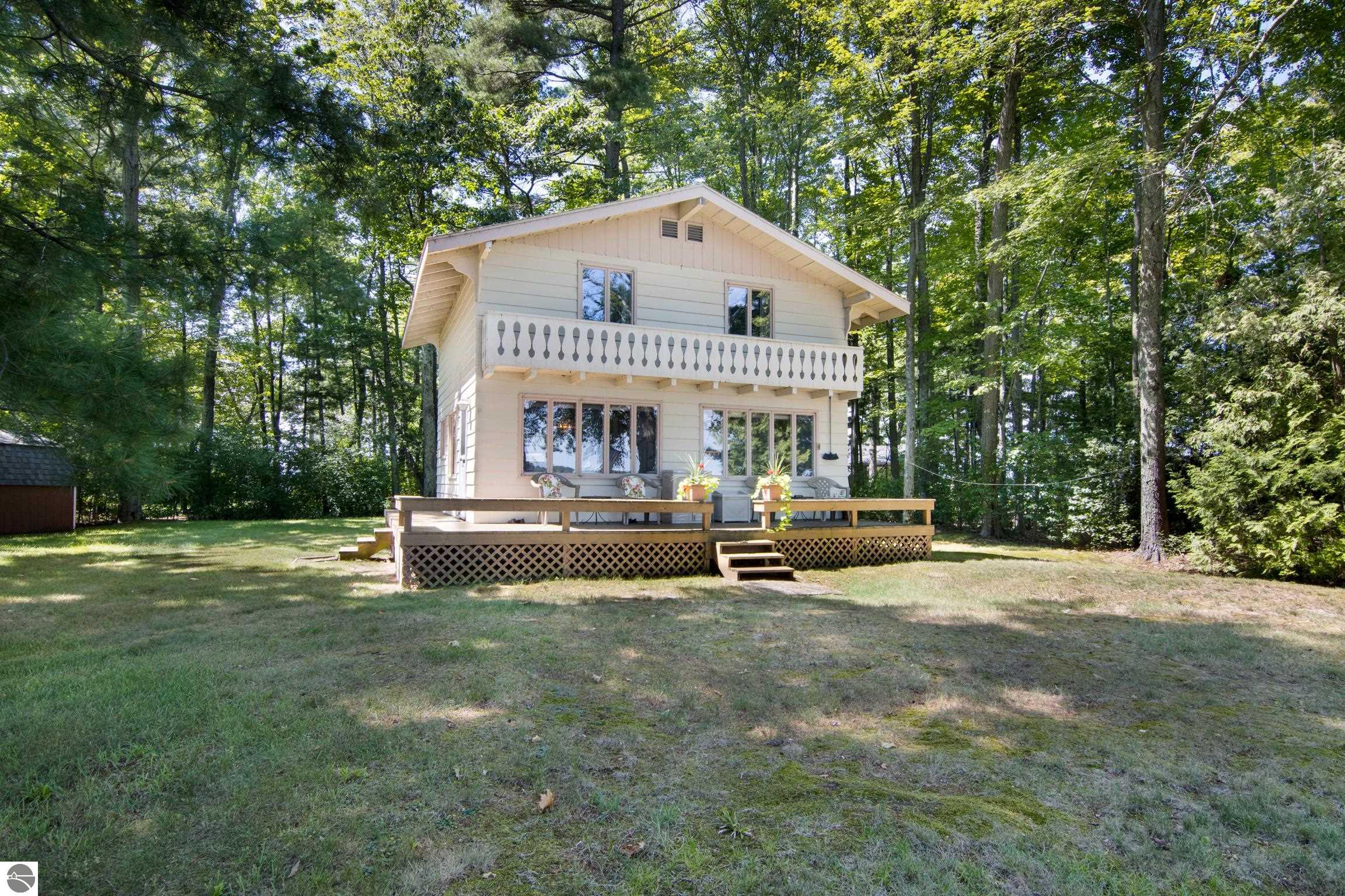 4259 Lakeview Drive