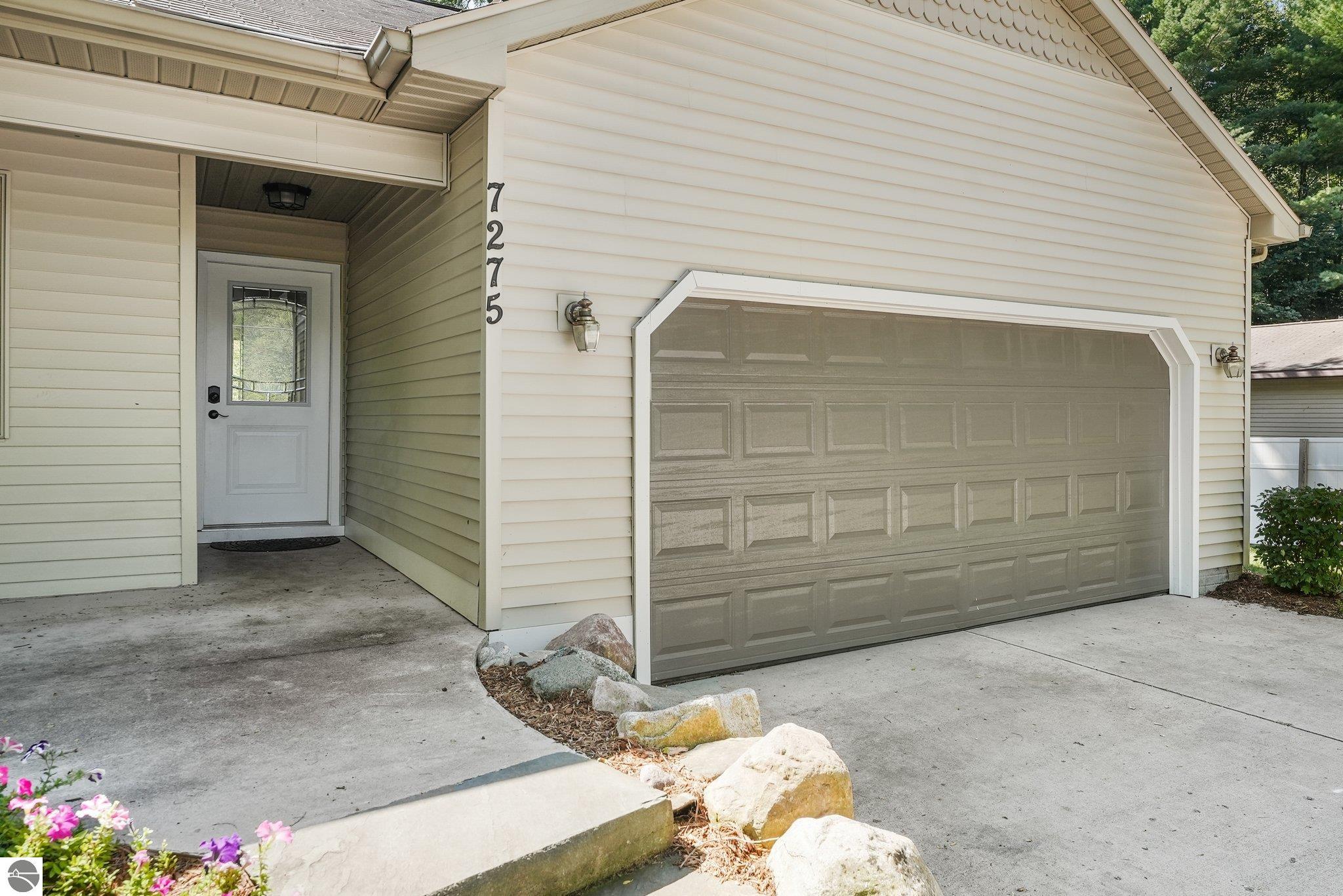 7275 Secor Road