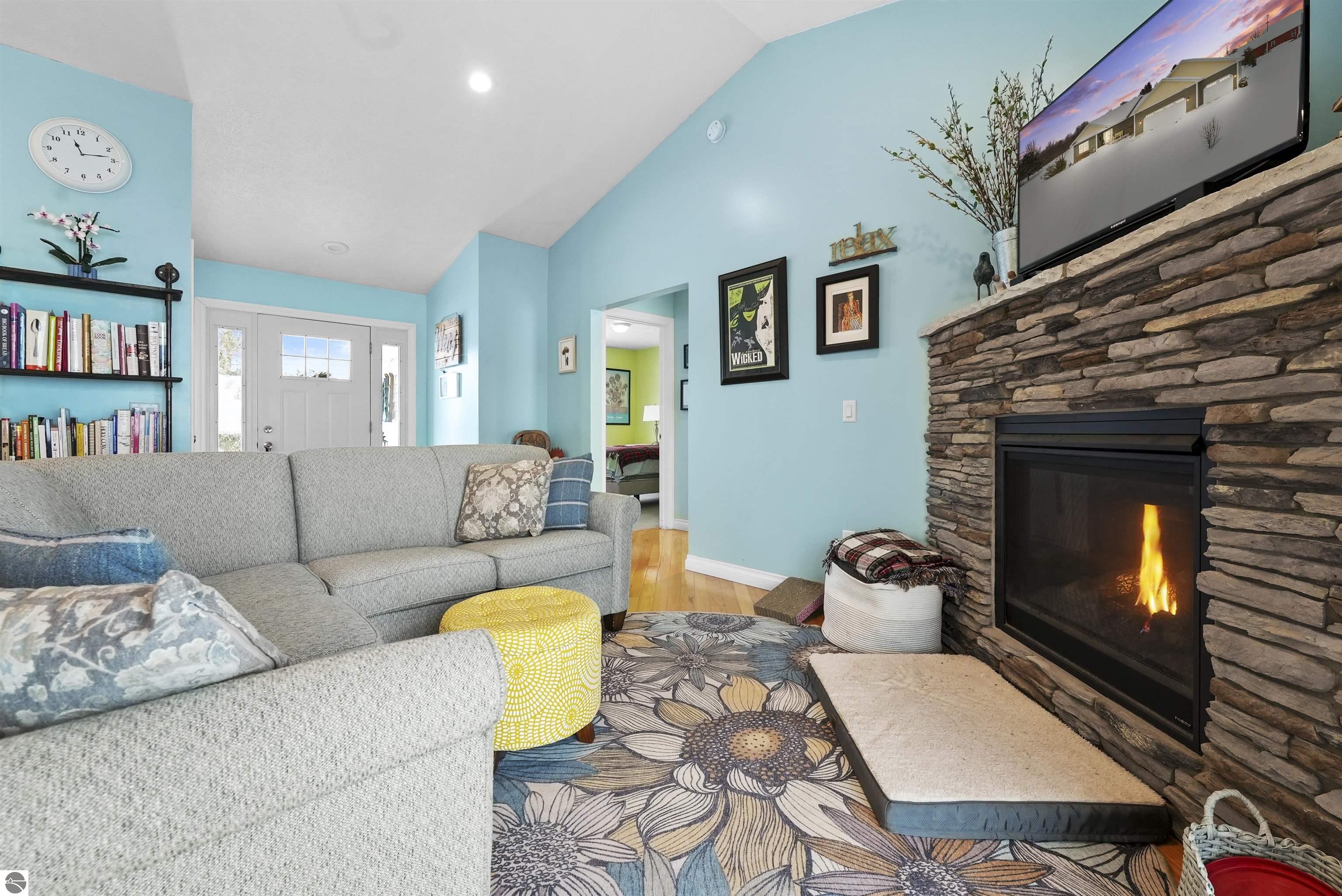 7396 Briar Ridge Drive