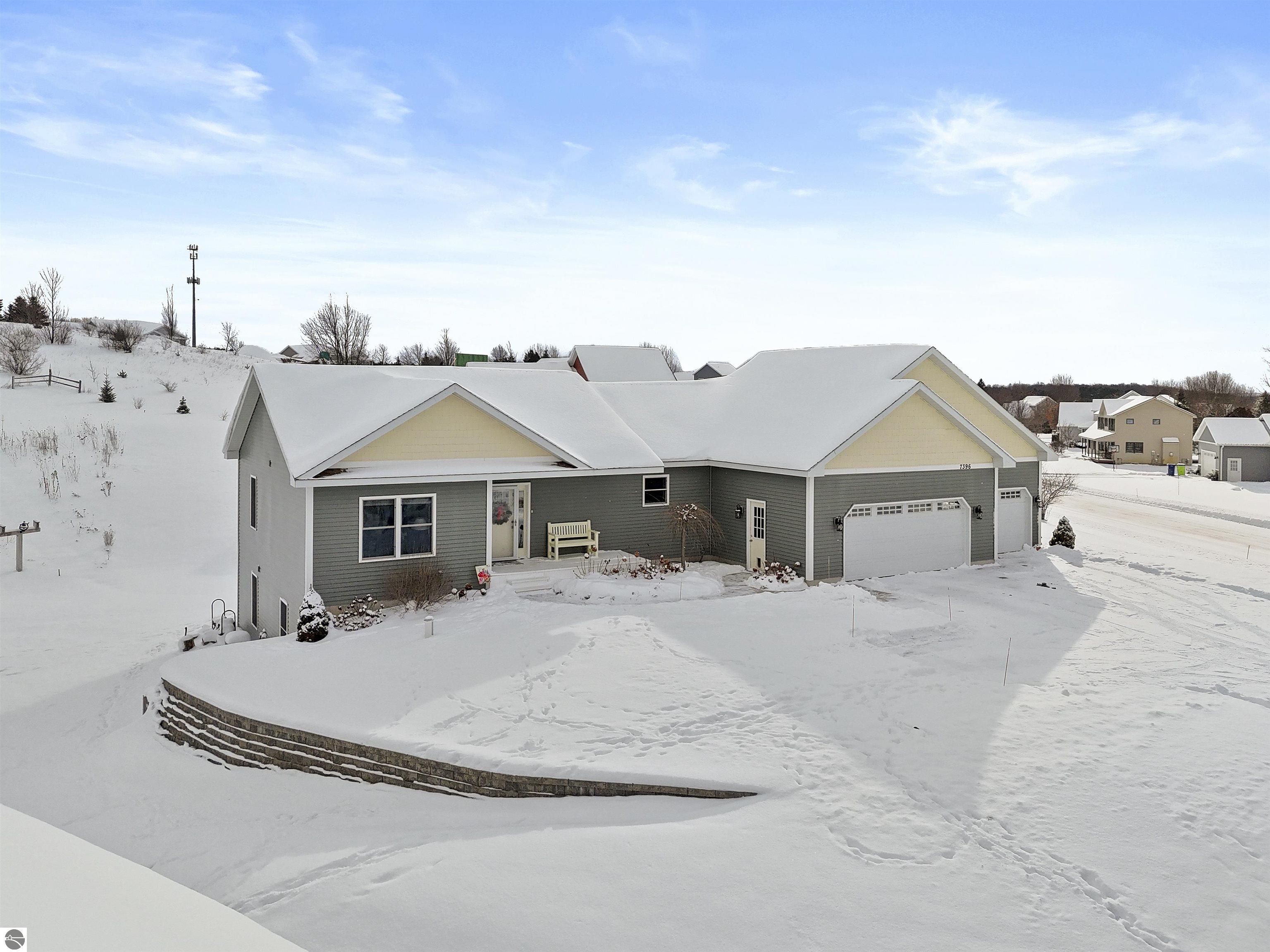 7396 Briar Ridge Drive