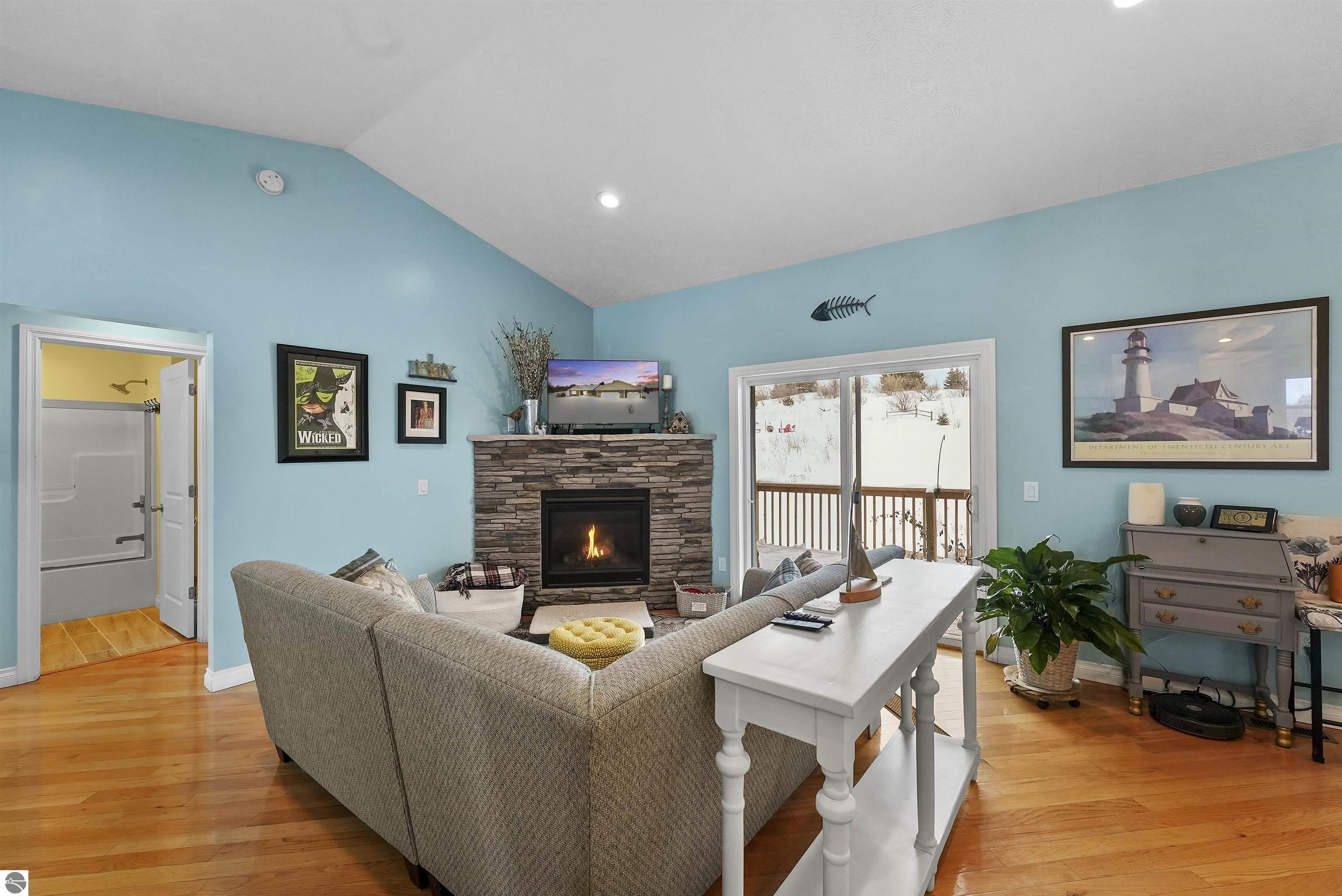 7396 Briar Ridge Drive