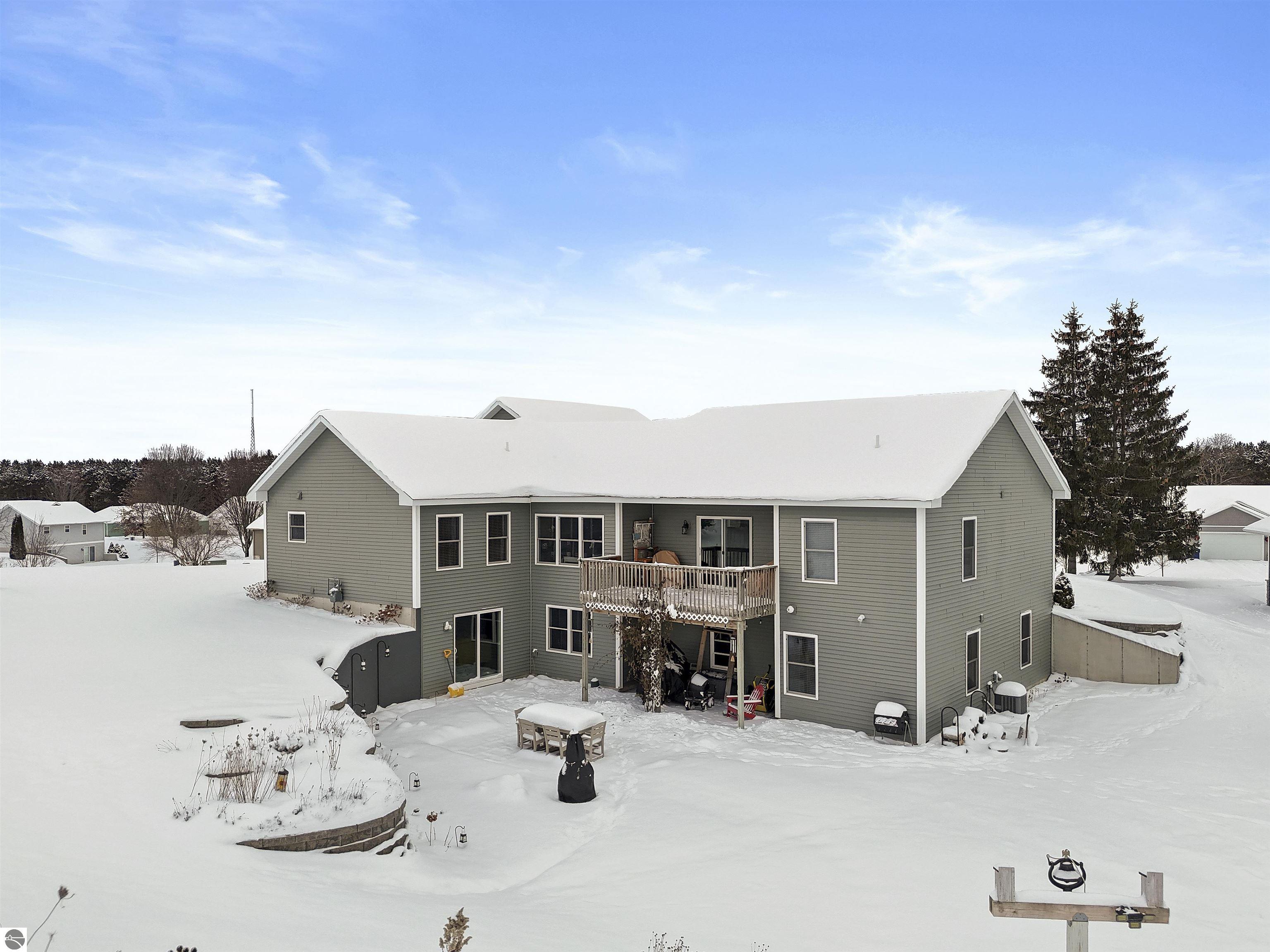 7396 Briar Ridge Drive