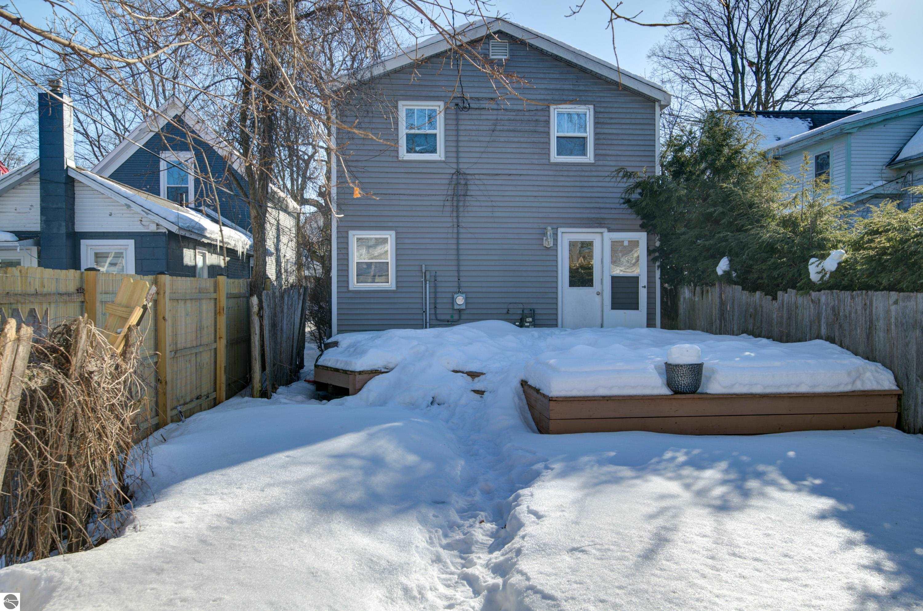408 W Tenth Street