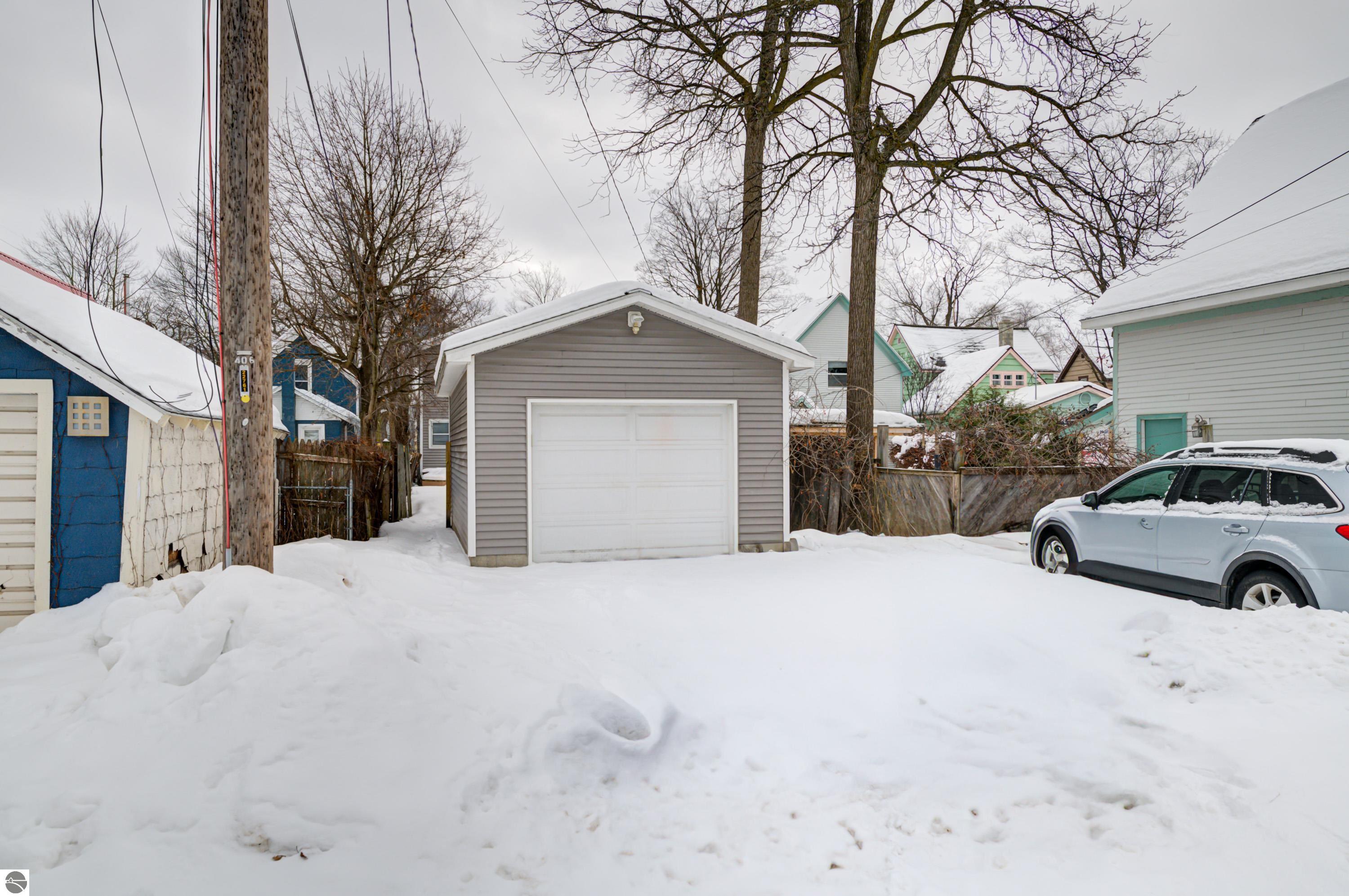 408 W Tenth Street
