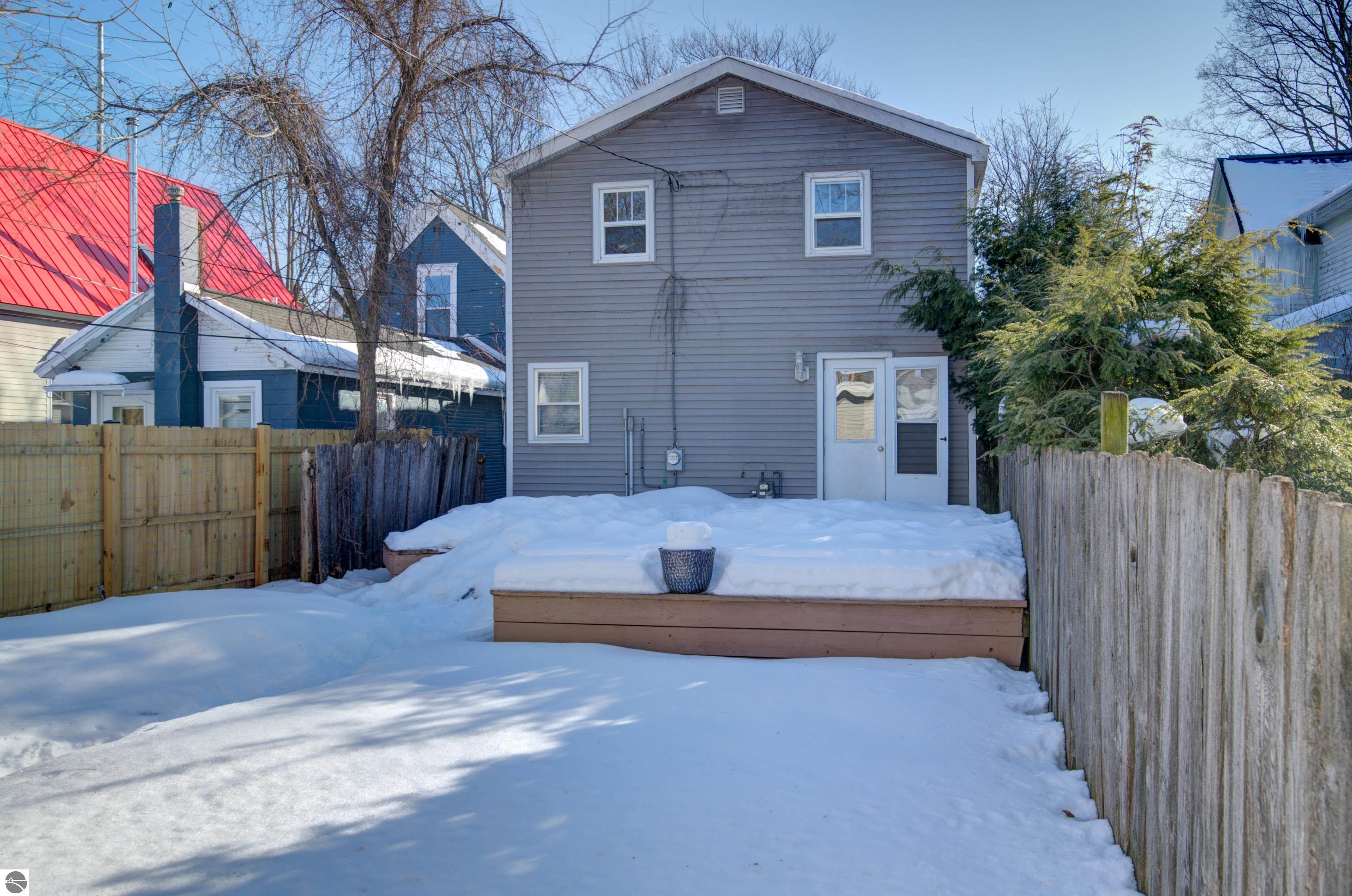 408 W Tenth Street