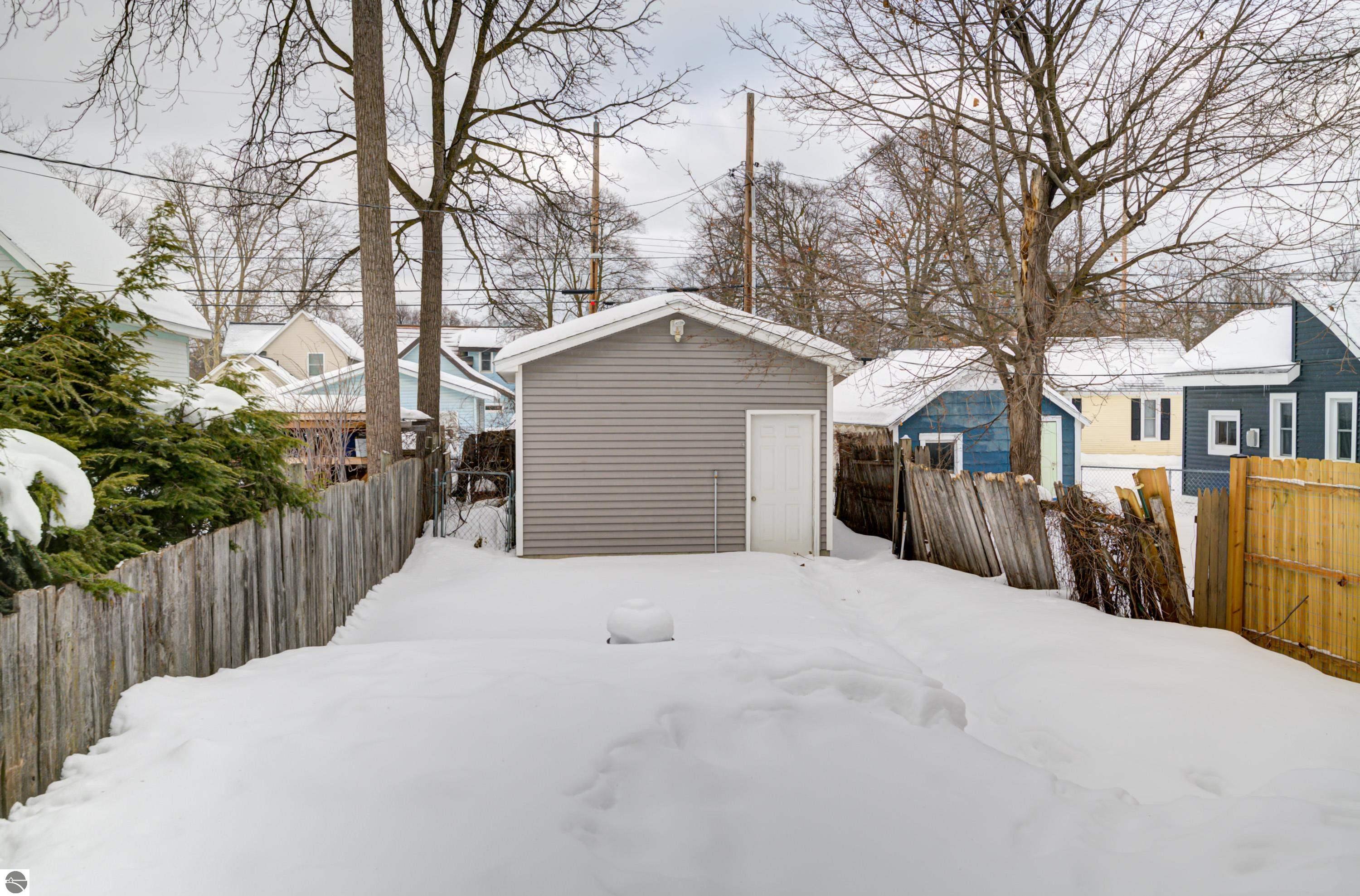 408 W Tenth Street