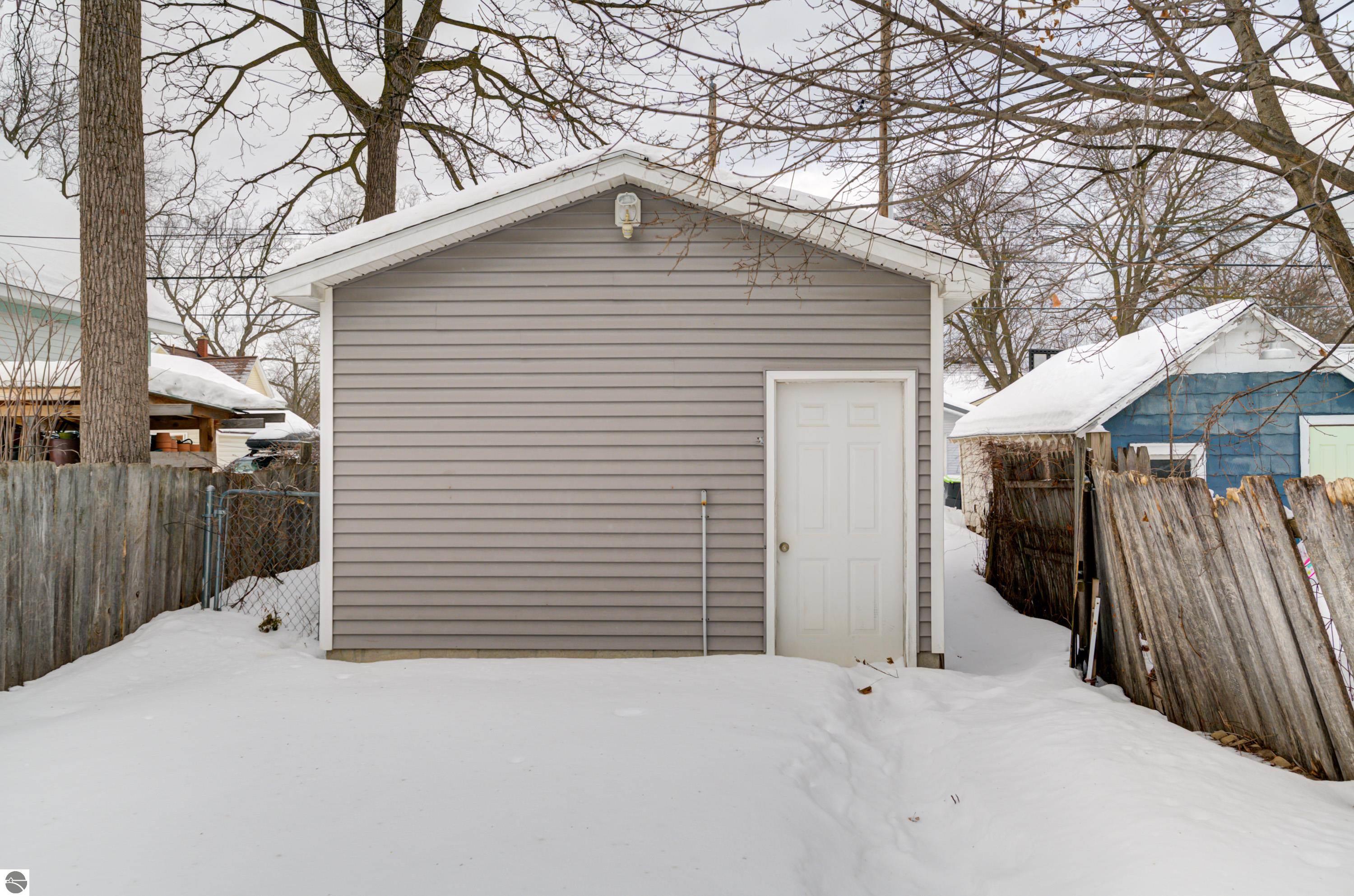 408 W Tenth Street