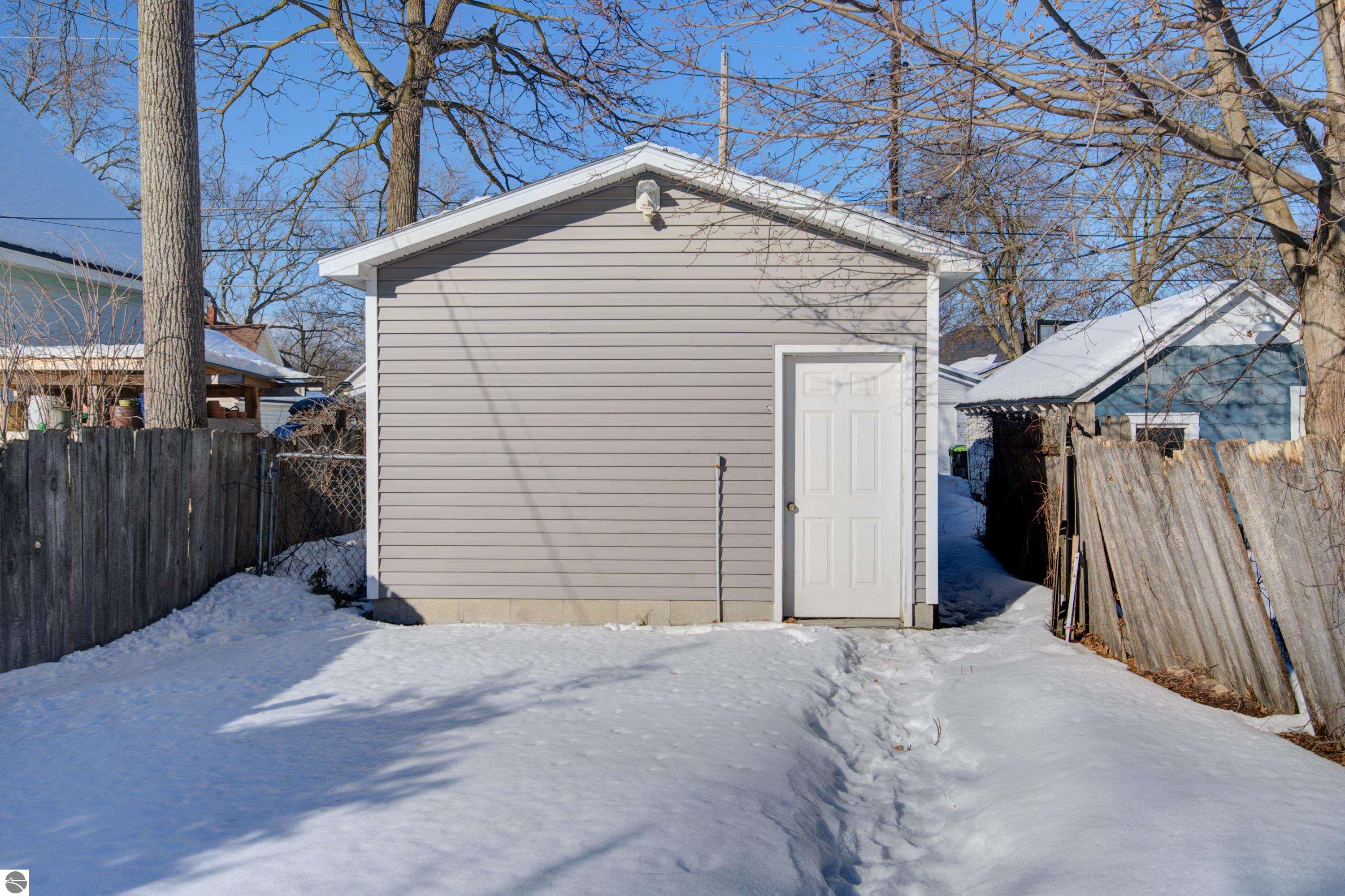 408 W Tenth Street