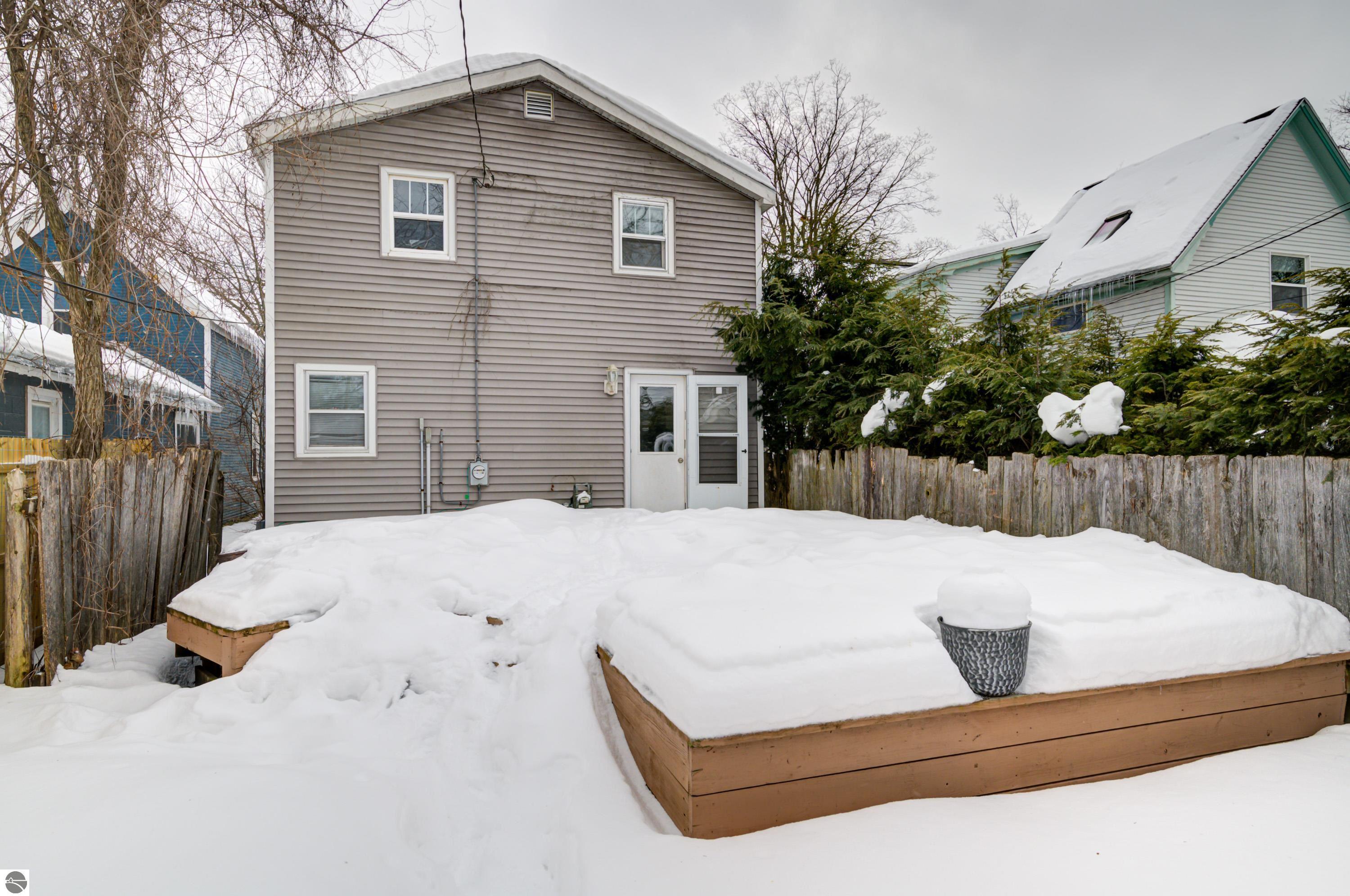 408 W Tenth Street