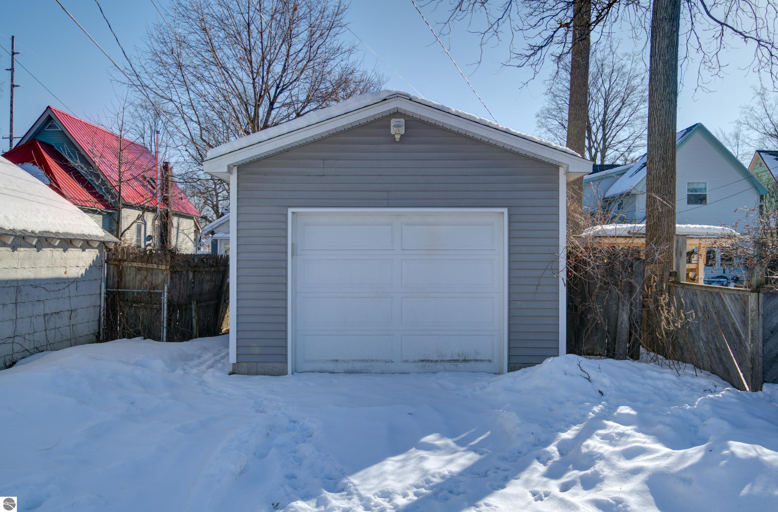 408 W Tenth Street
