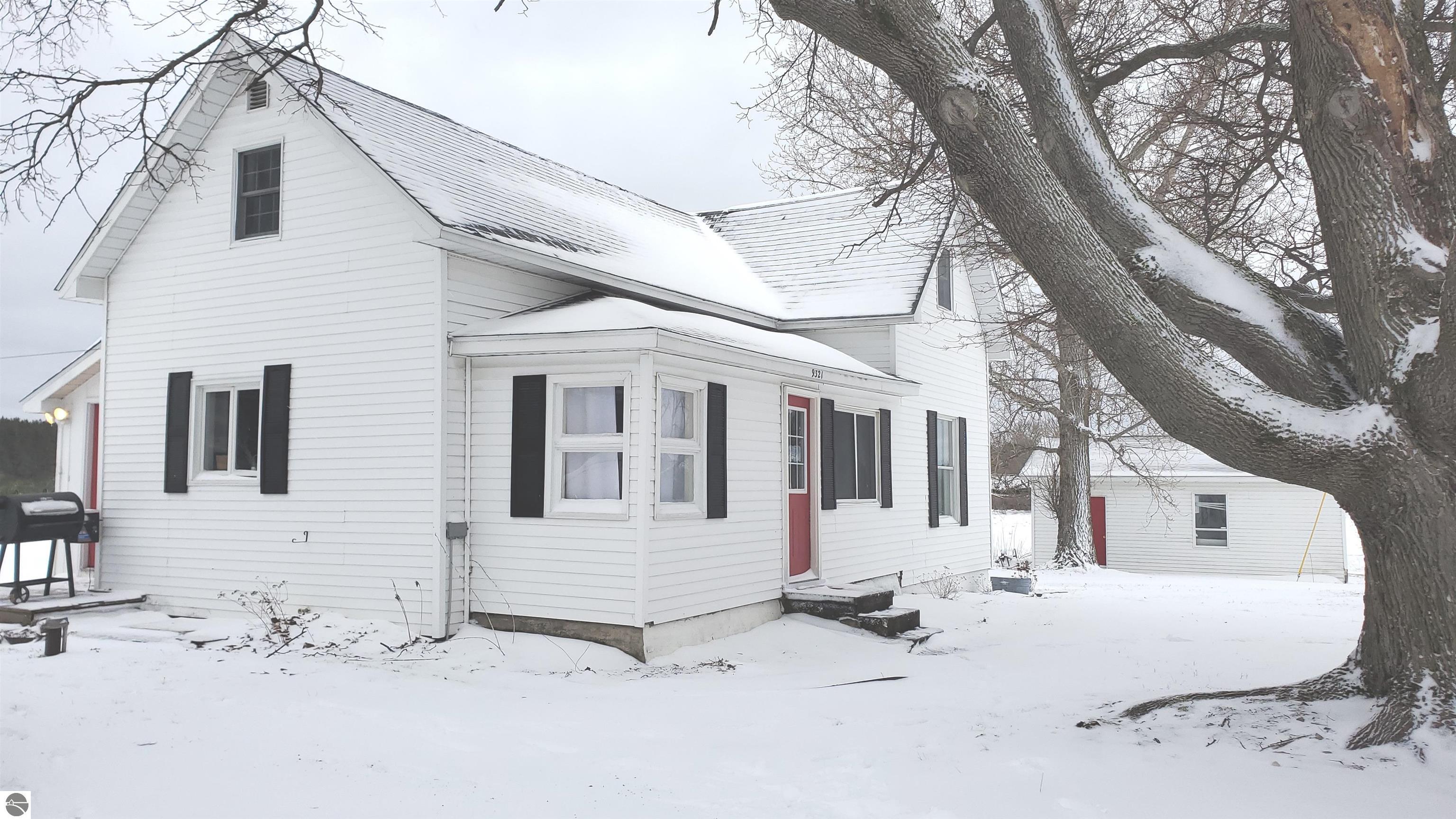9321 Tillotson