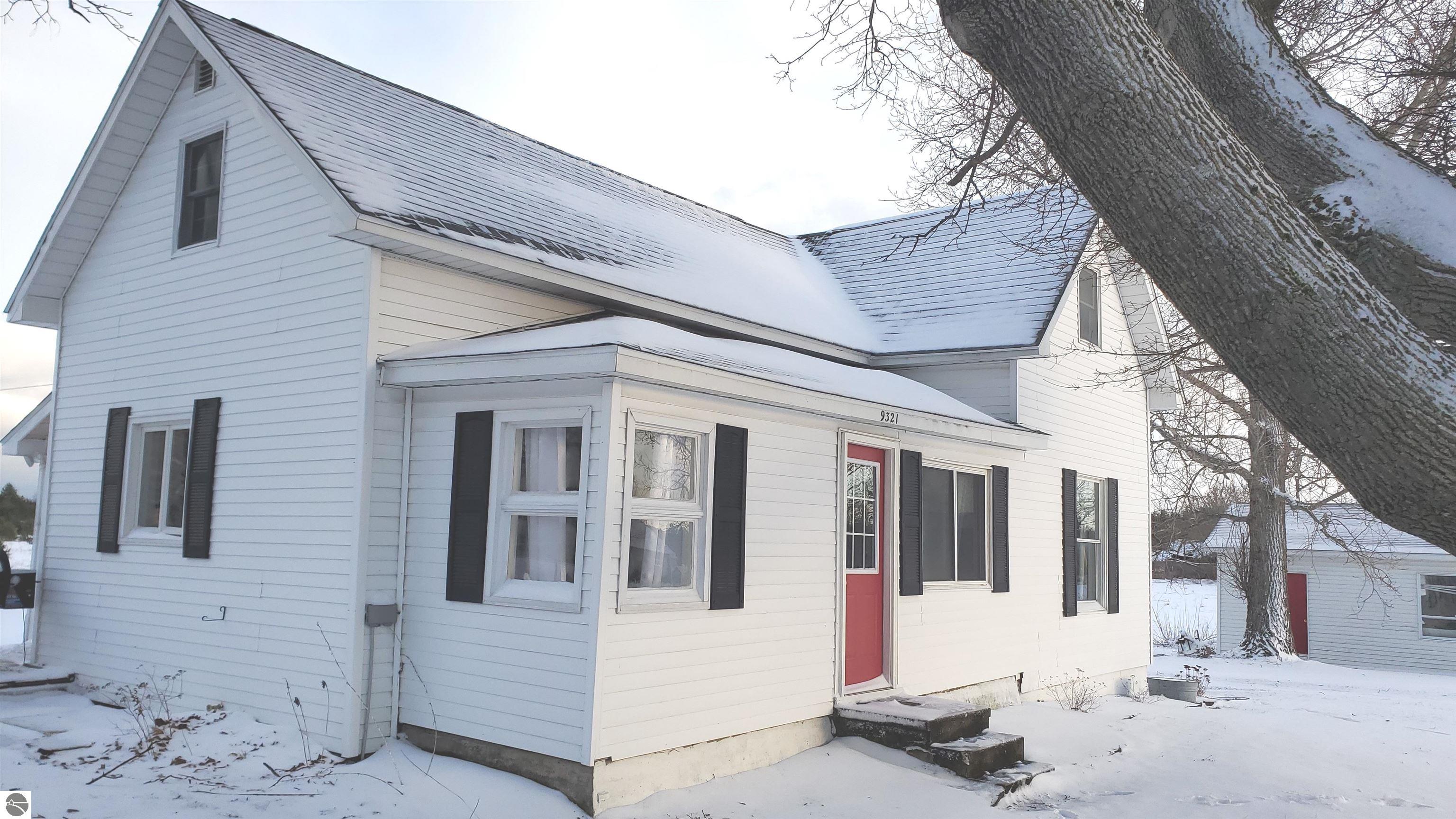 9321 Tillotson