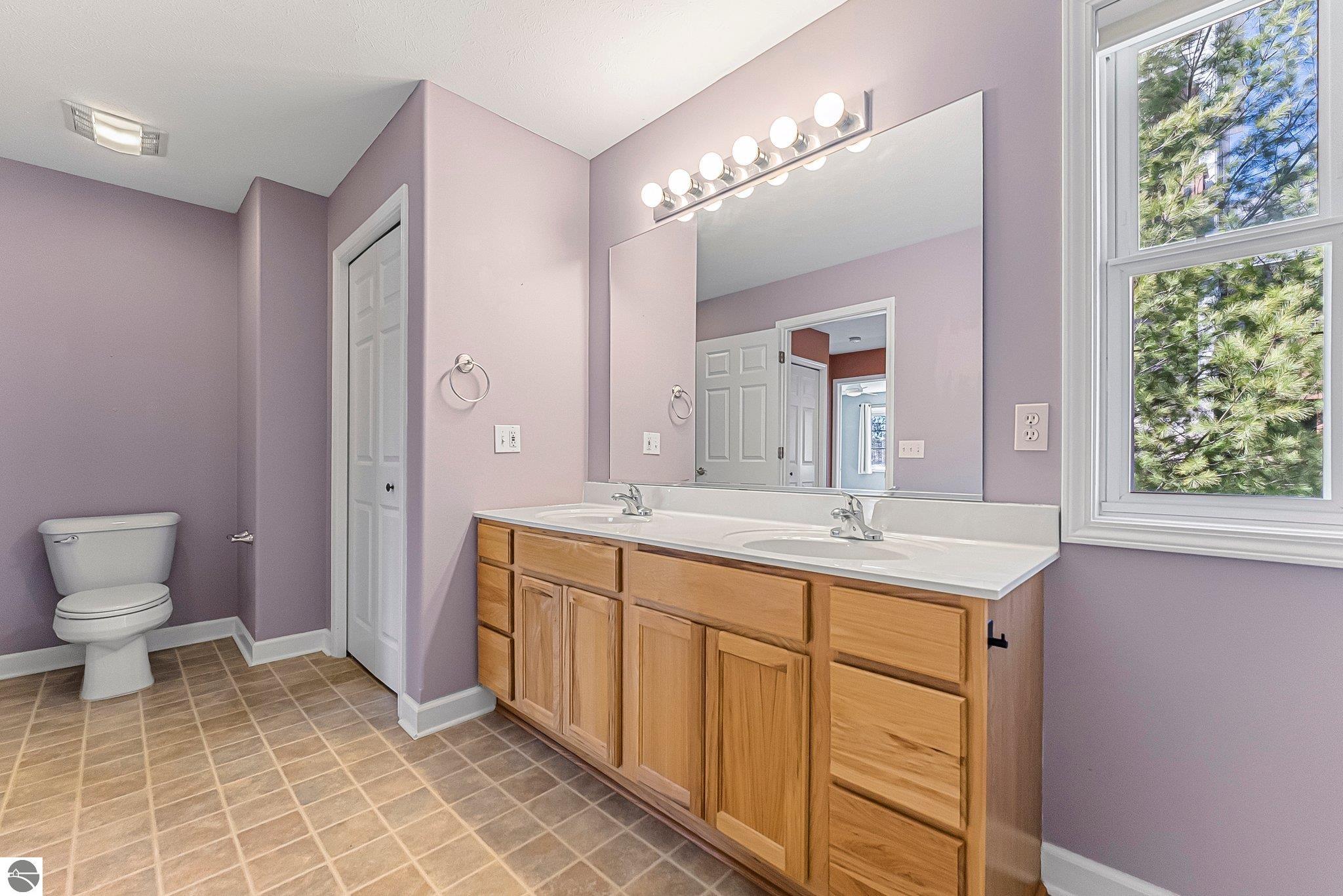 4011 Robin Hood Lane