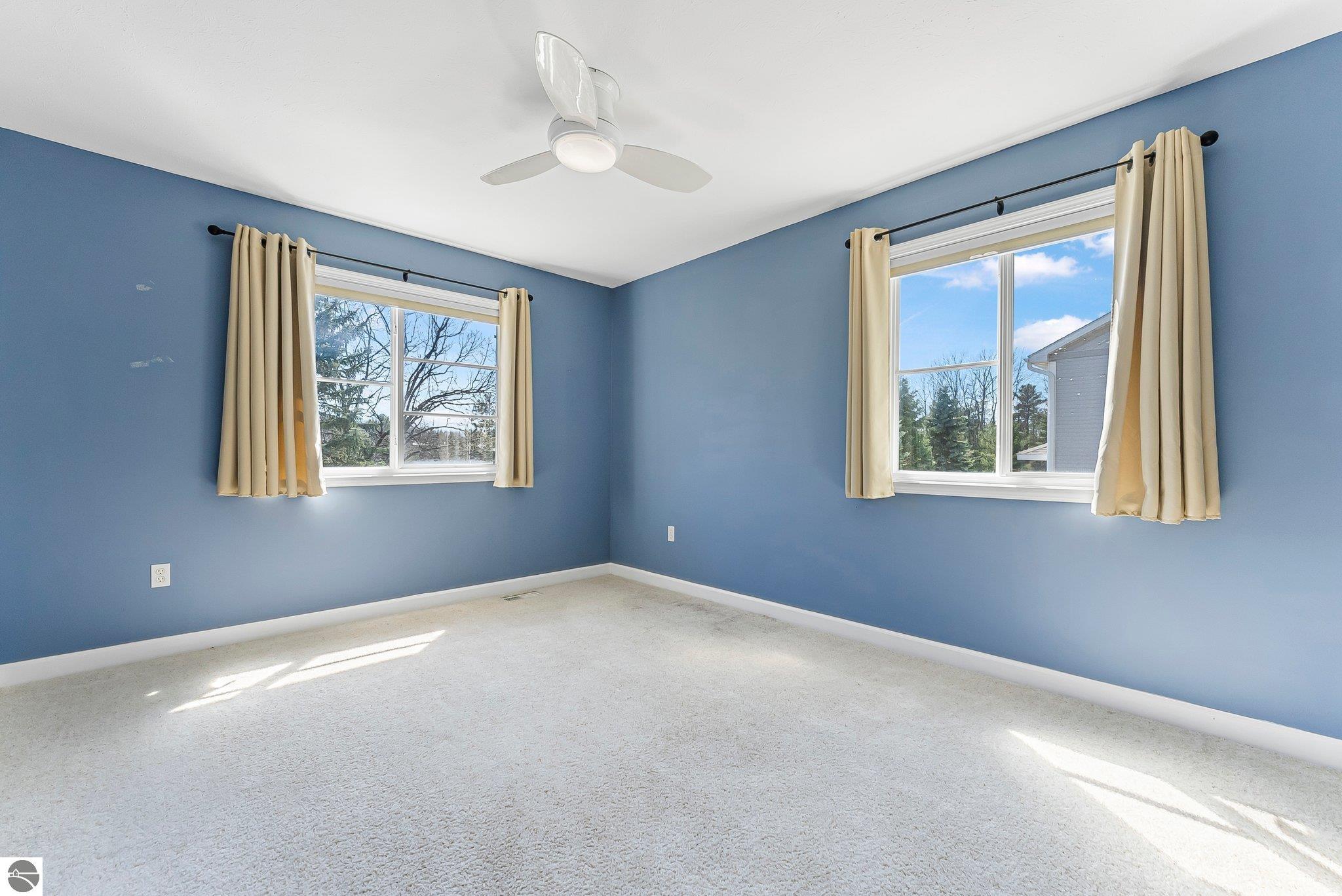 4011 Robin Hood Lane
